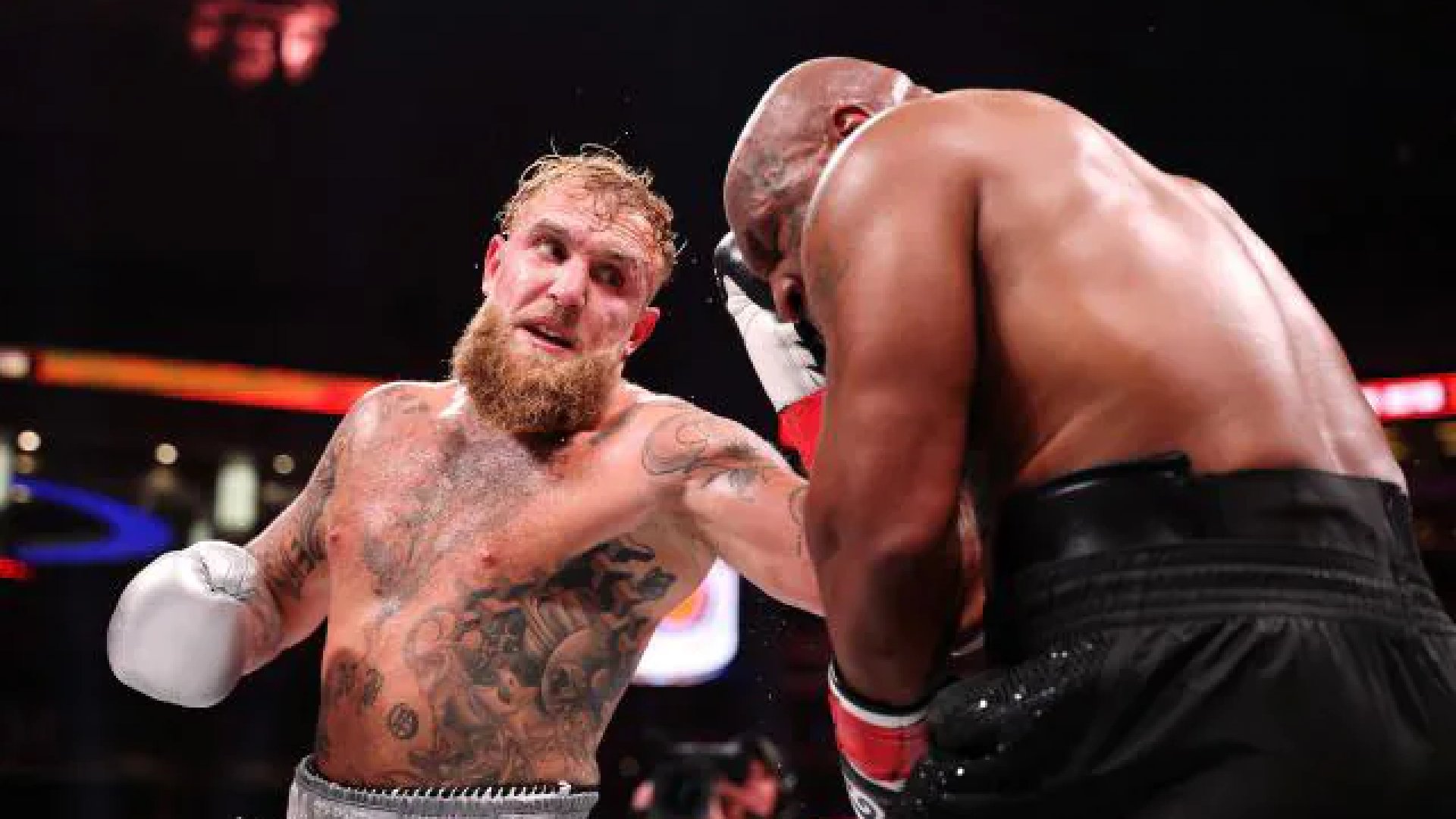 Mike Tyson vs. Jake Paul, un desastre entretenido