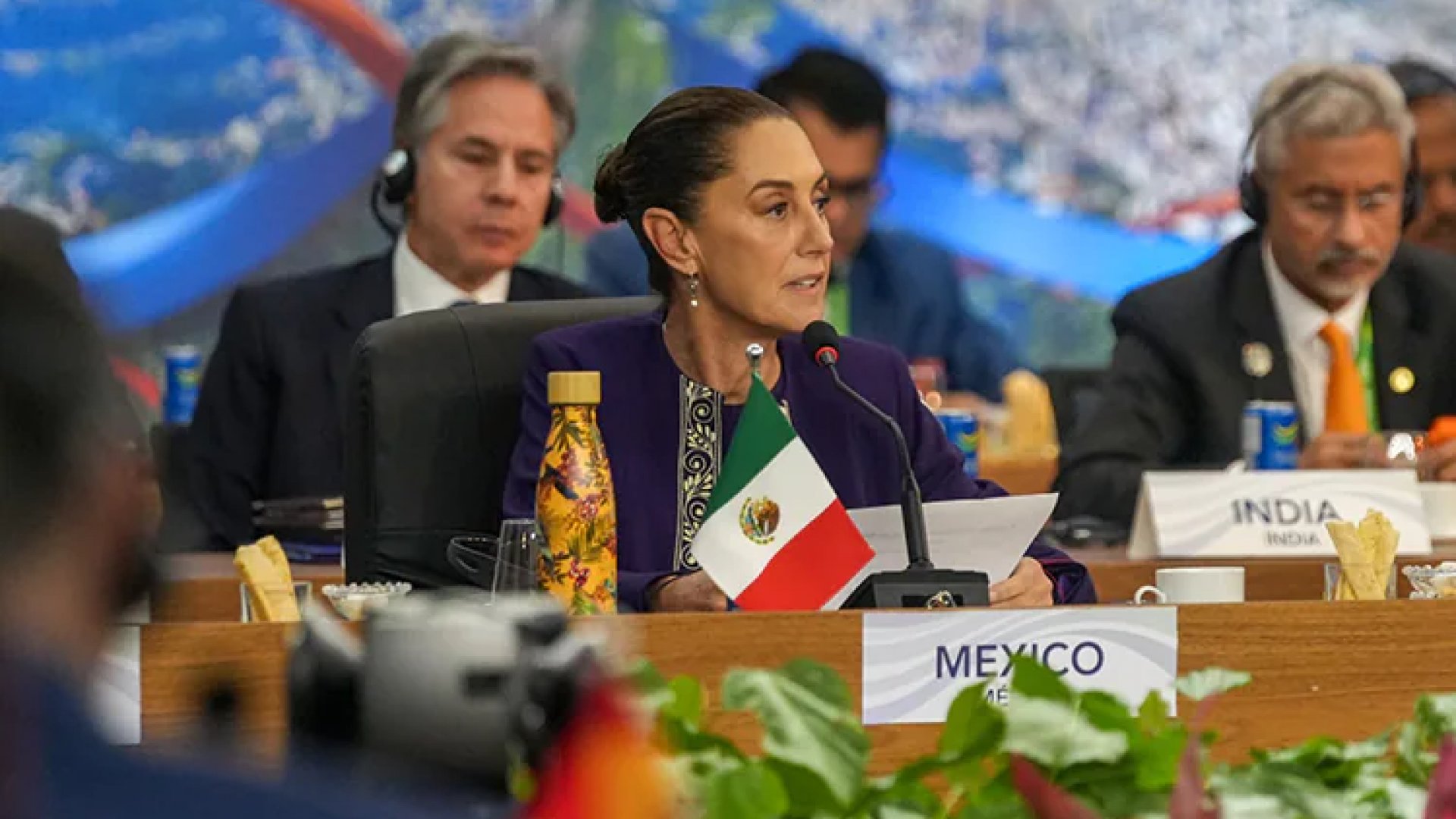 Sheinbaum pide al G20 detener “la economía de la destrucción” y construir paz global