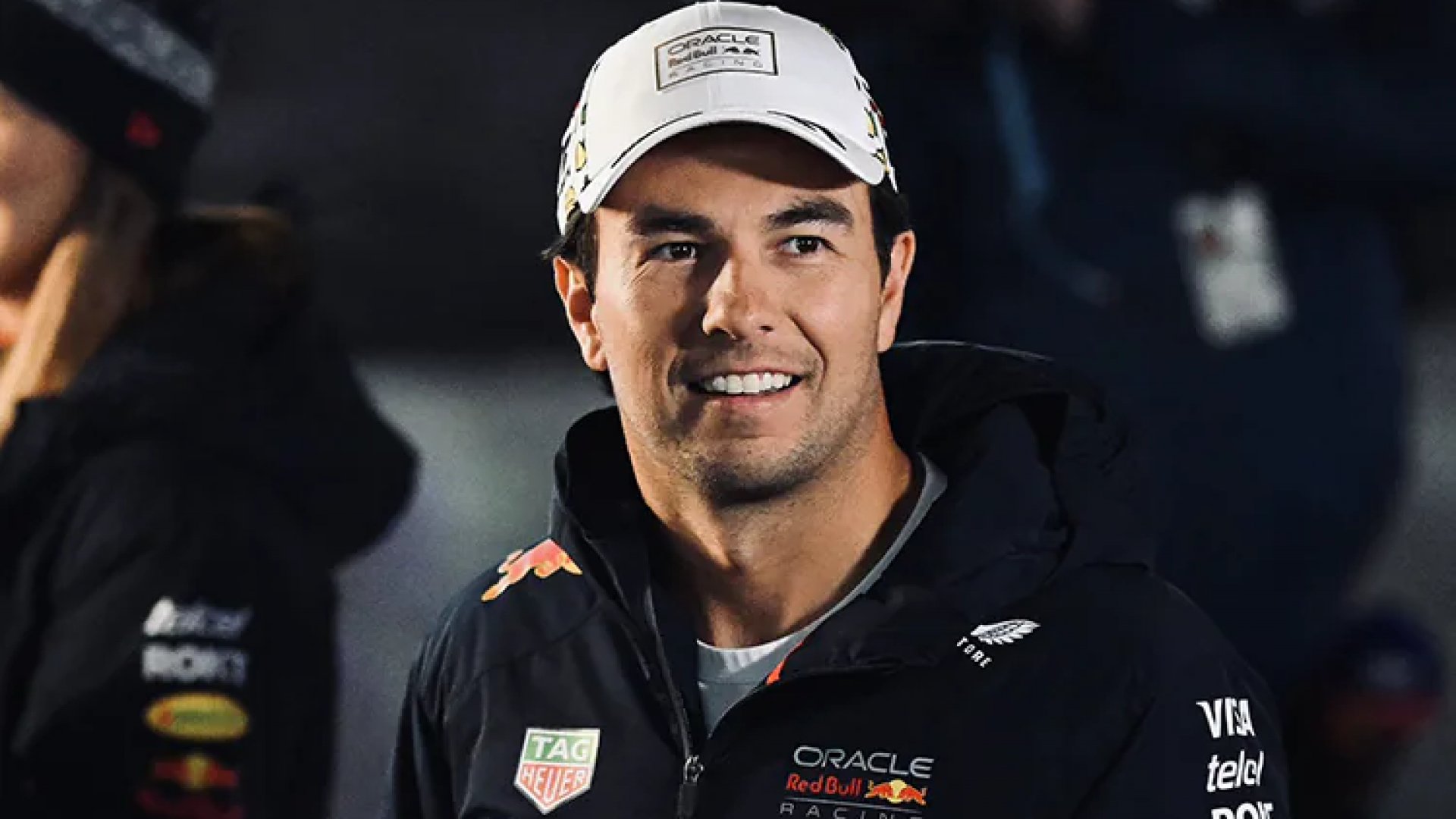 Checo Pérez y otros pilotos de F1 perciben fuerte olor a marihuana en GP de Las Vegas