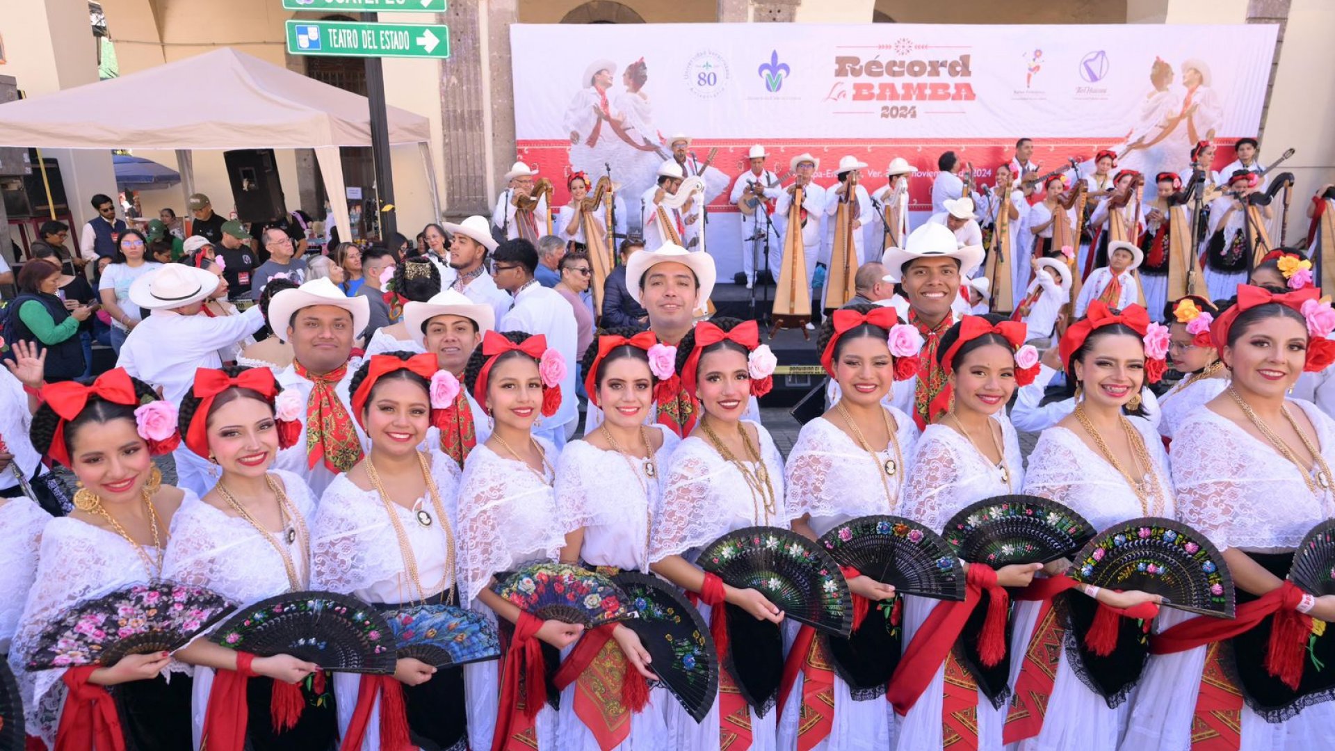 Rocío Nahle aplaude record de Ballet Folcklorico de la UV