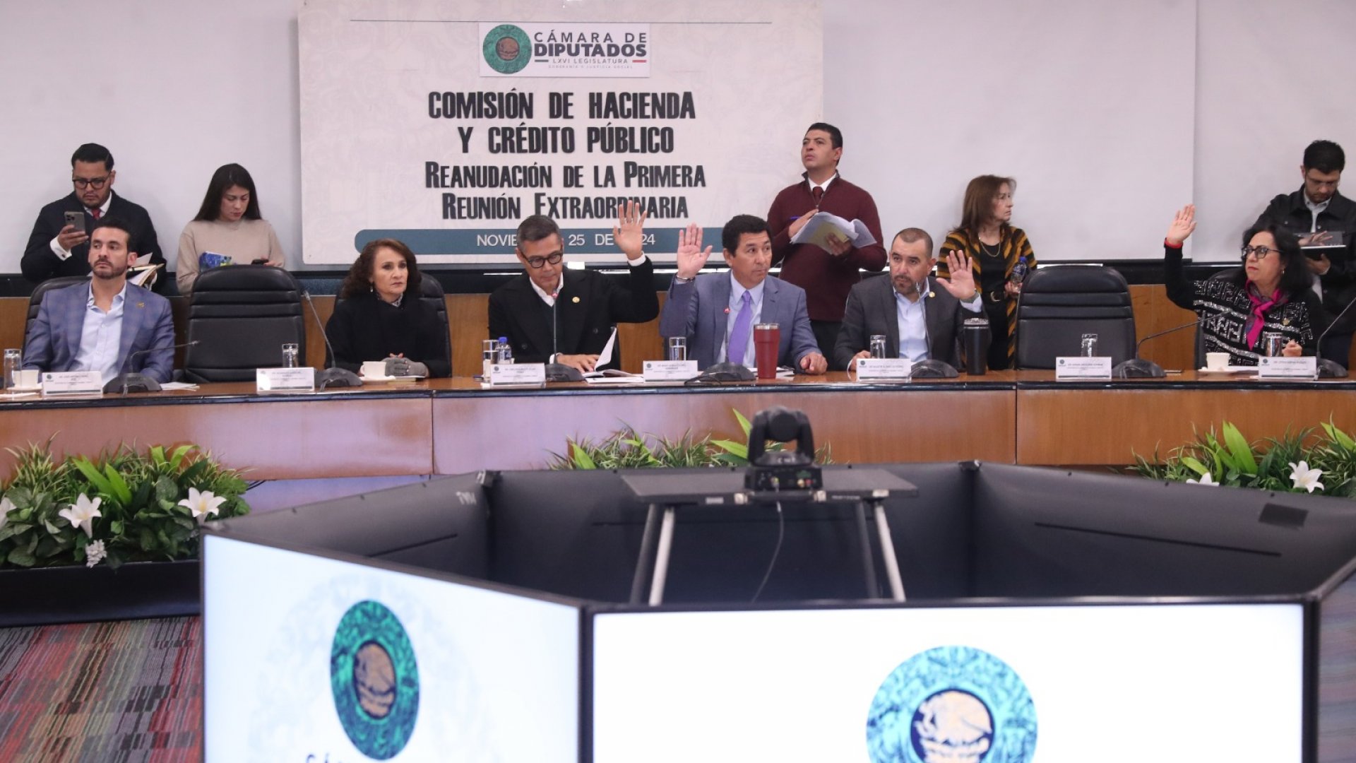 Aprueban en Comisión de Hacienda dictamen de Ley de Ingresos