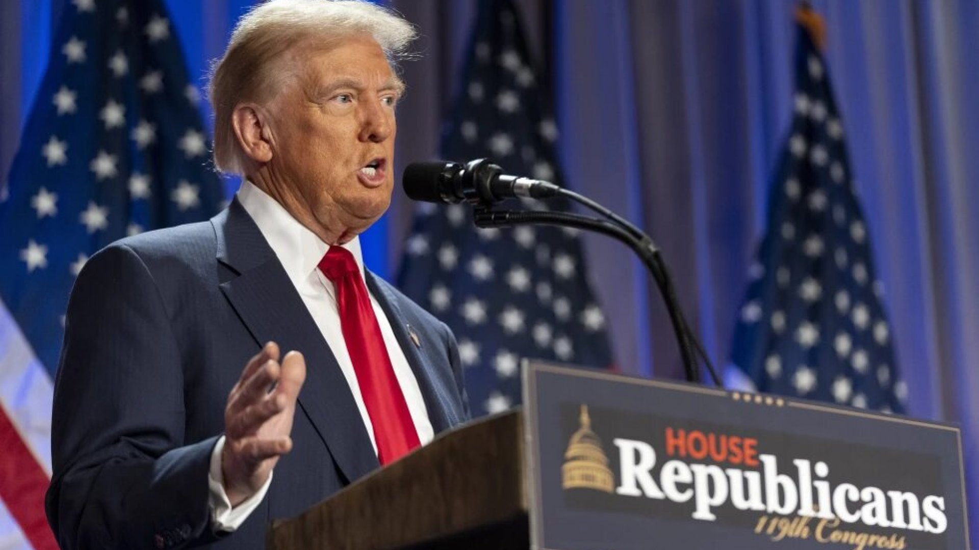 Trump promete un arancel 25% a productos de México y Canadá