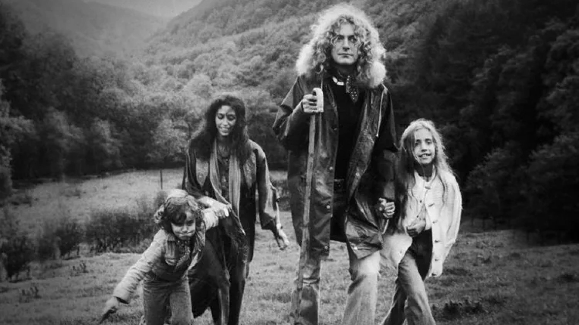 Led Zeppelin: Robert Plant recuerda a Karac, su hijo fallecido, en sus canciones