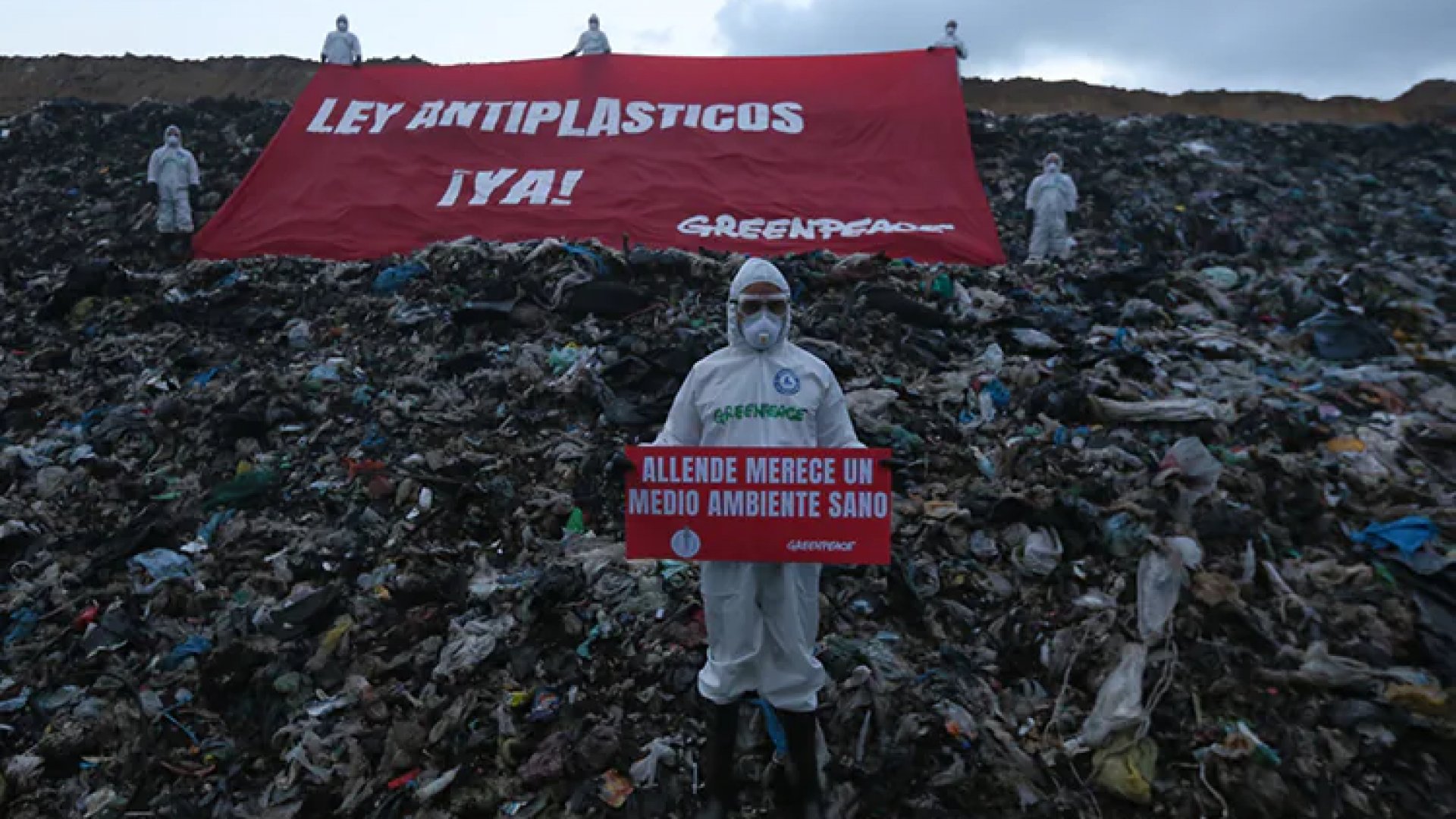 Greenpeace exige cerrar basurero en Villa Allende, Veracruz