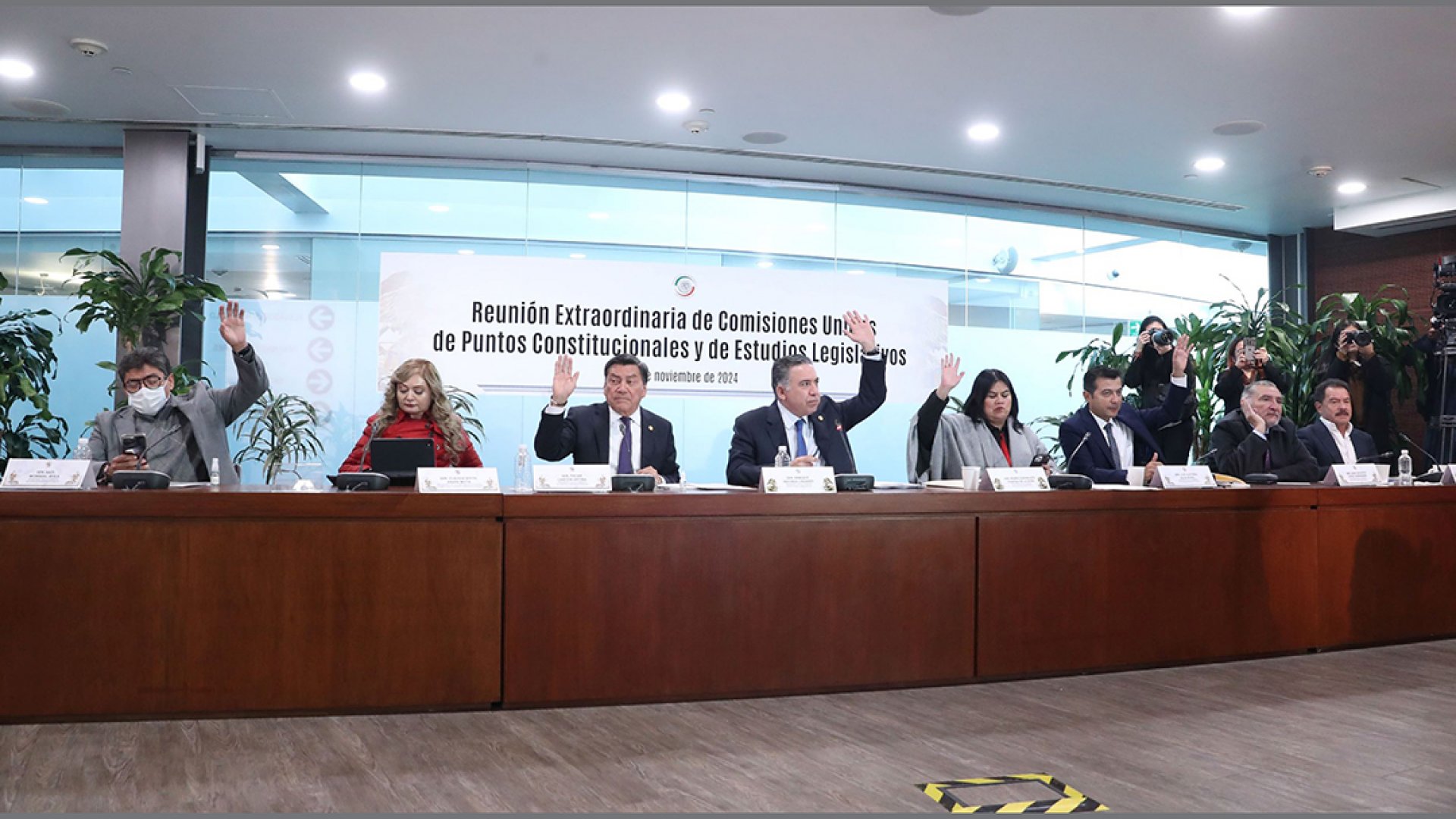 Avalan en comisiones la reforma de simplificación orgánica  