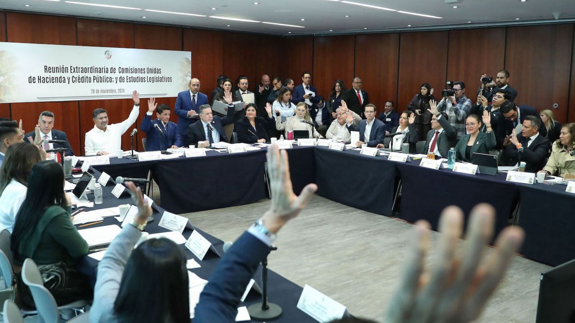 Comisiones del Senado aprueban dictamen por el que se expide la Ley de Ingresos de la Federación 2025