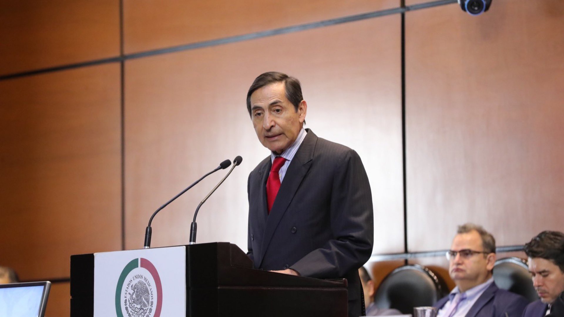 Reduce SHCP montos que subasta en el mercado