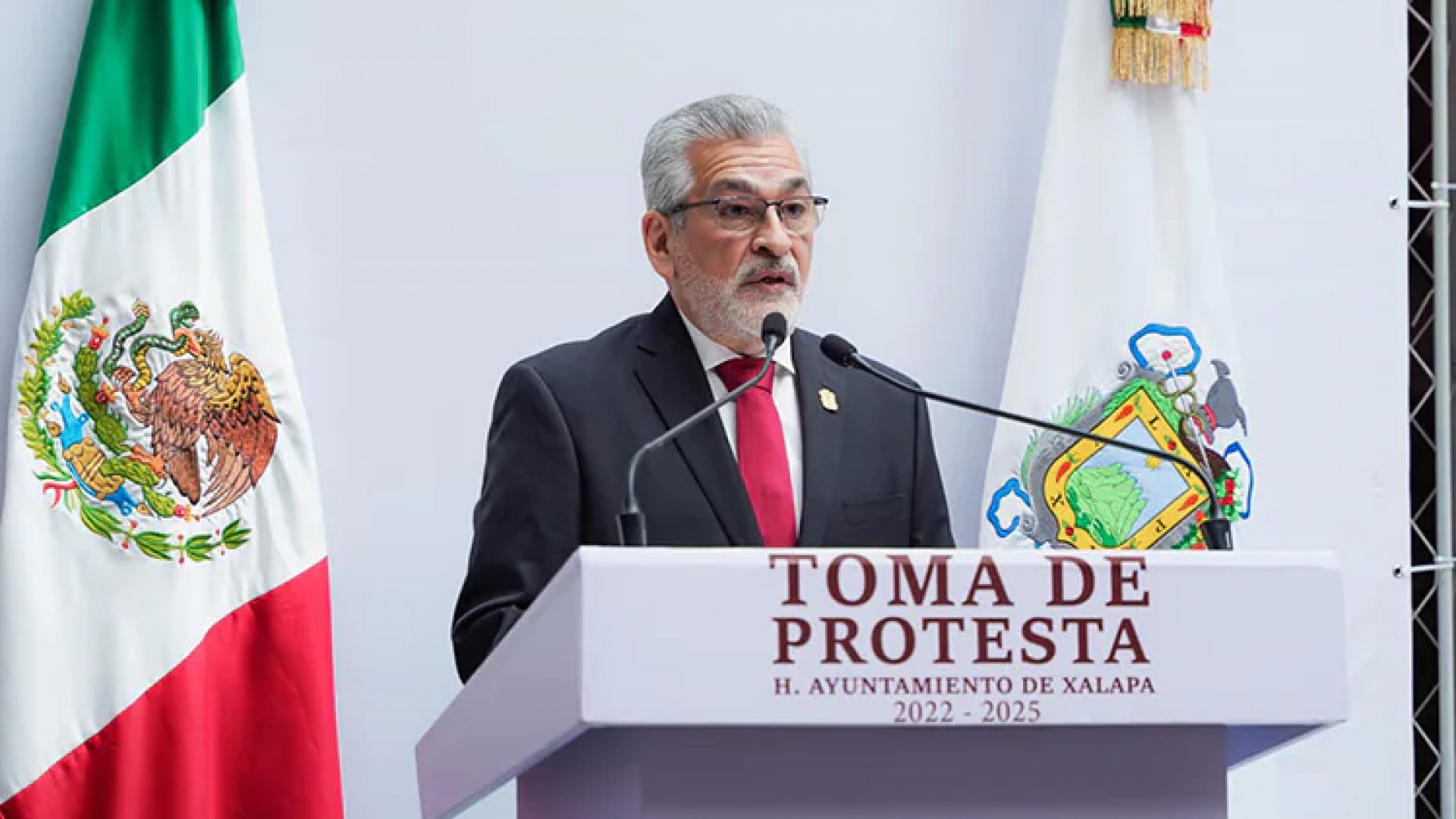 Alberto Islas Reyes asume como alcalde de Xalapa tras la gestión de Ricardo Ahued