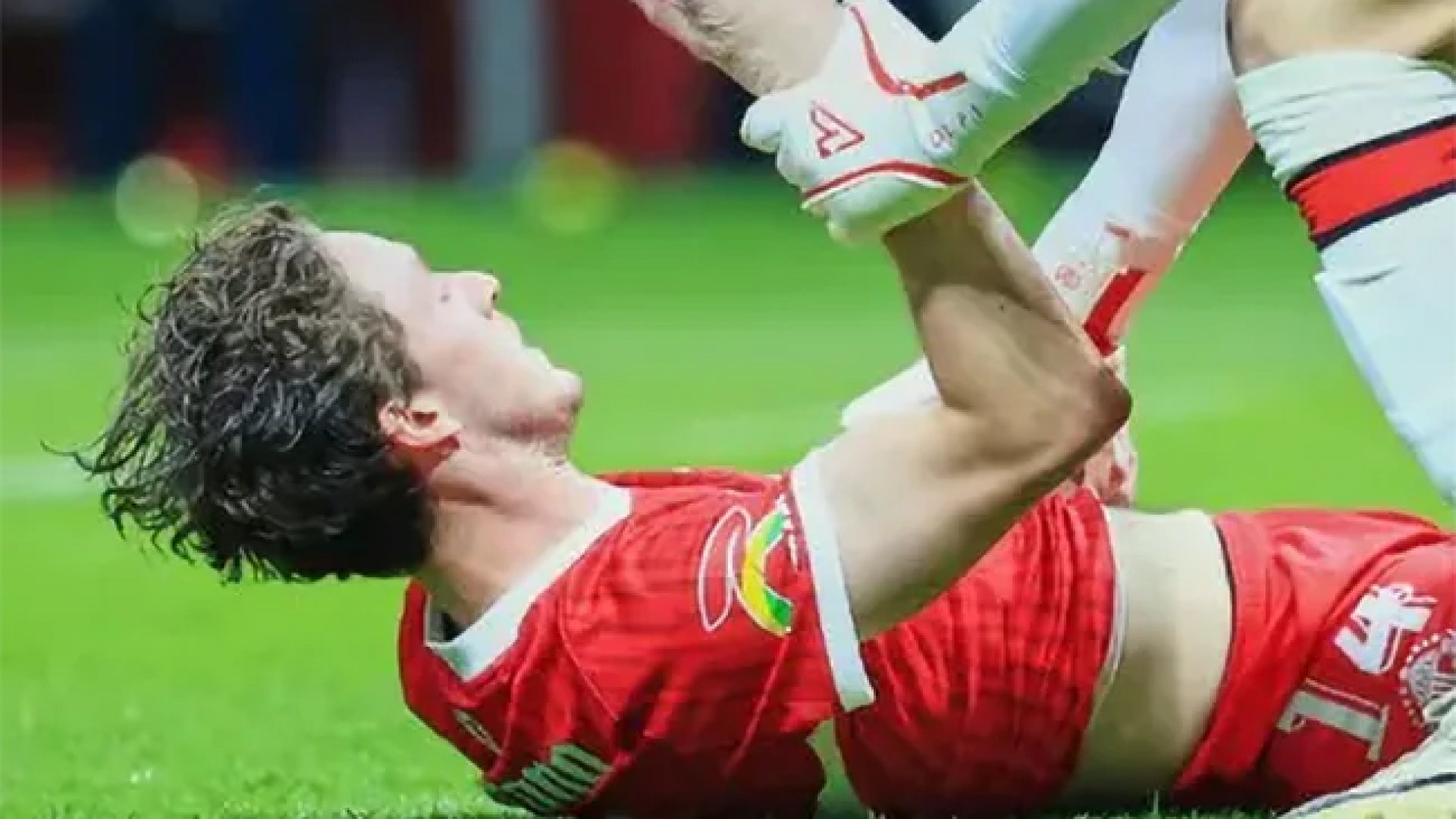 Autogol de Marcel Ruiz complicó al Toluca y llevó al América a Semis