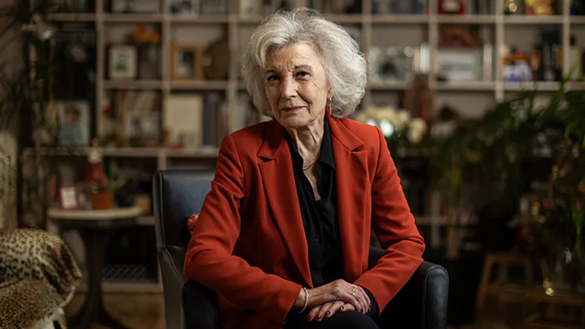 Pedro Almodóvar lamenta la muerte de Marisa Paredes