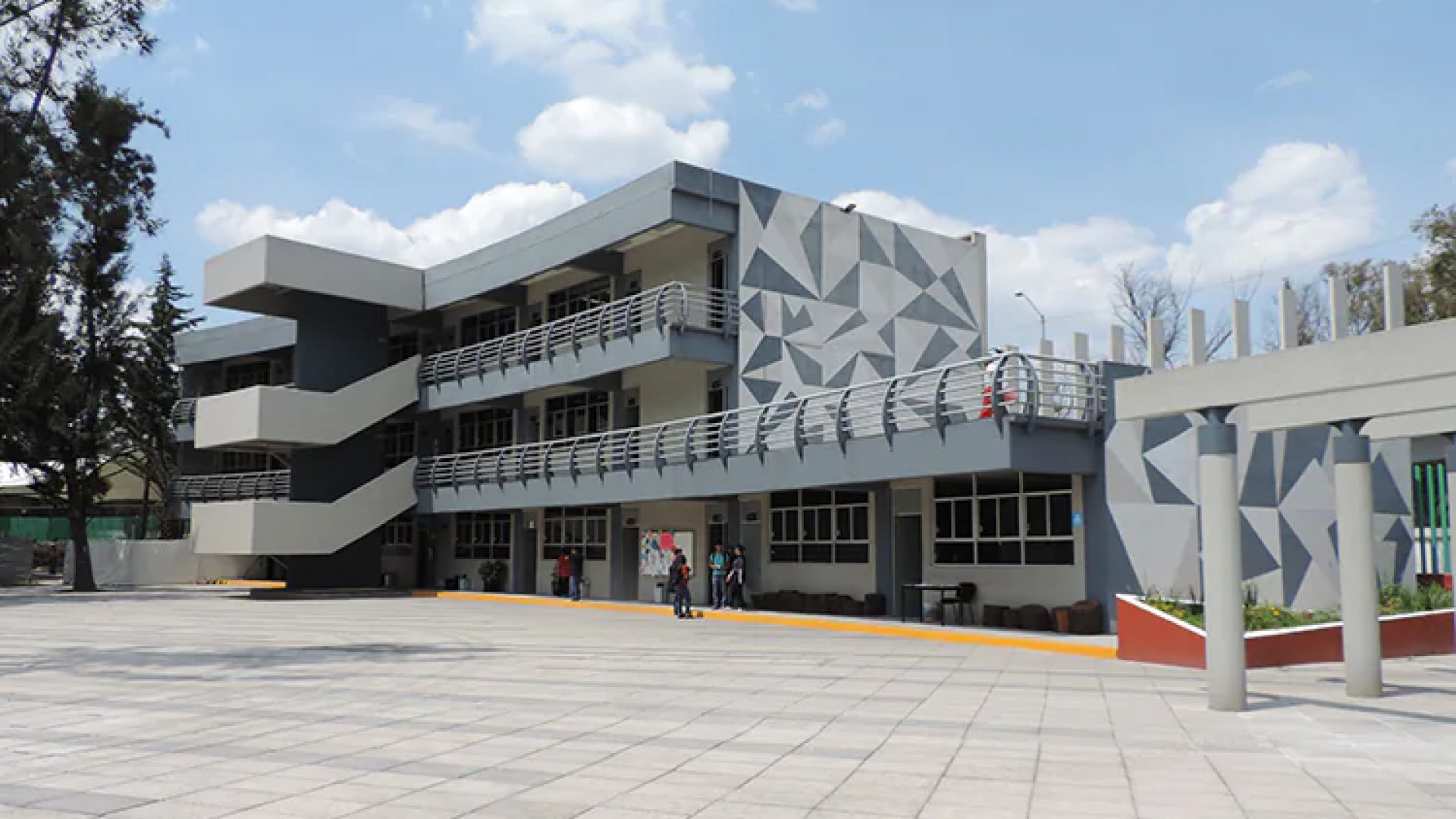 Sheinbaum lanza universidades Rosario Castellanos a nivel nacional por decreto