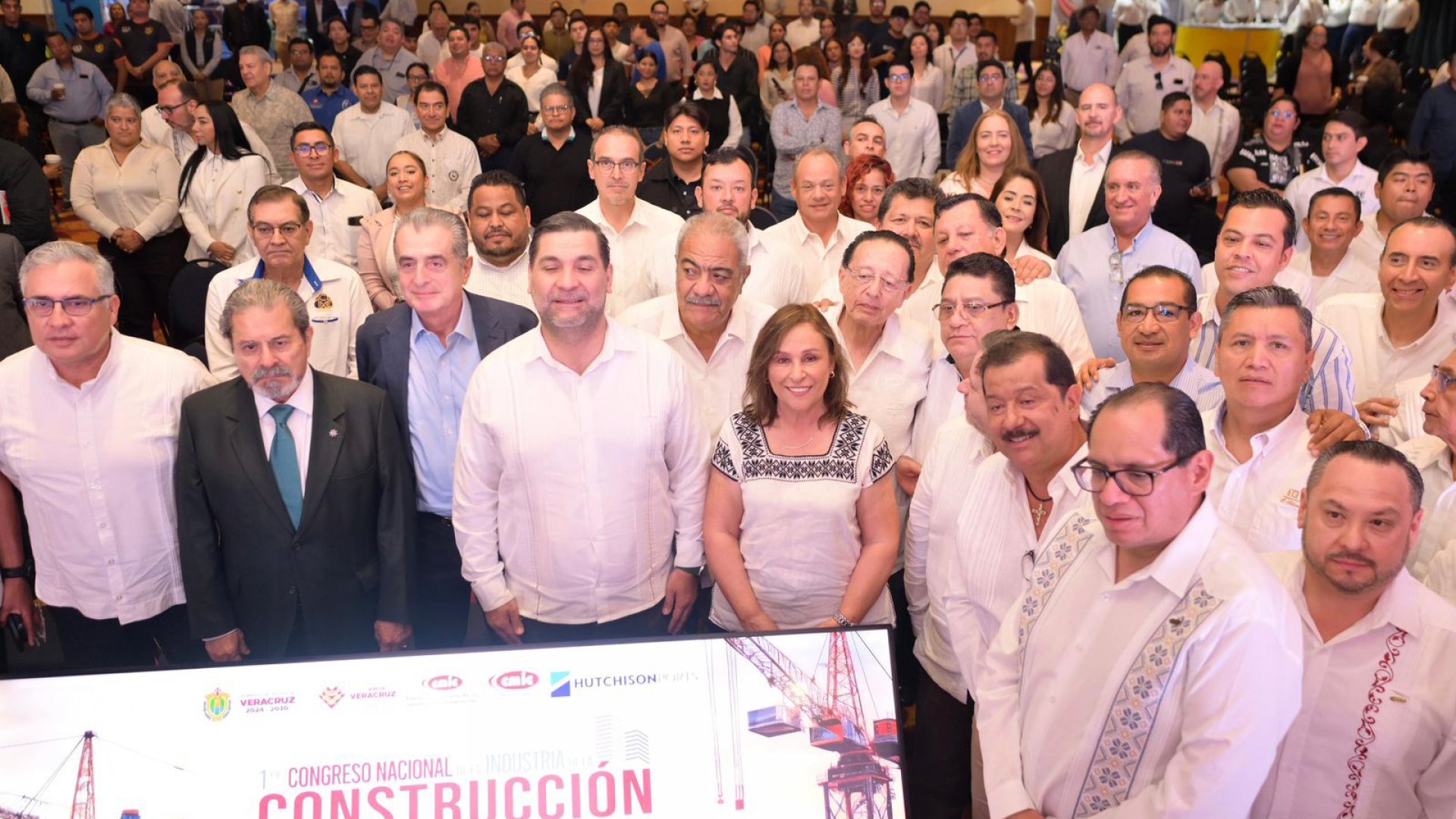 Anuncia Rocío Nahle paquete de obras prioritarias al sector de la construcción
