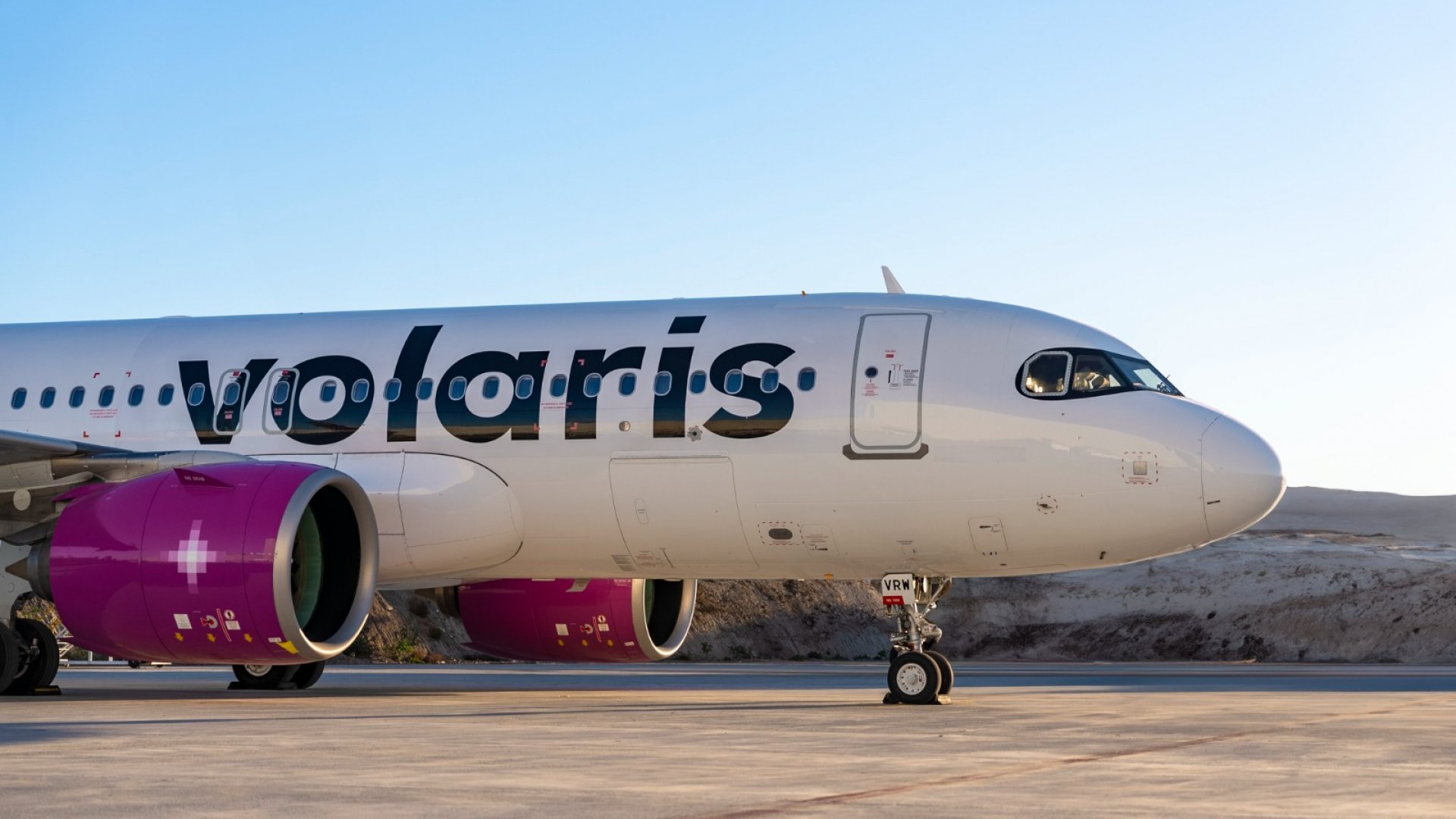 Pasajero intentó secuestrar avión de Volaris y llevarlo a Estados Unidos