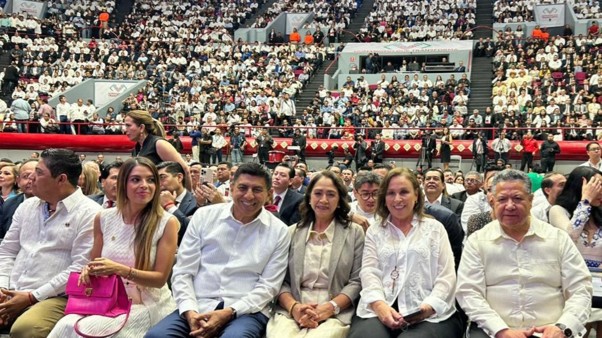Rocío Nahle, presente en la toma de protesta de Gobernador de Chiapas