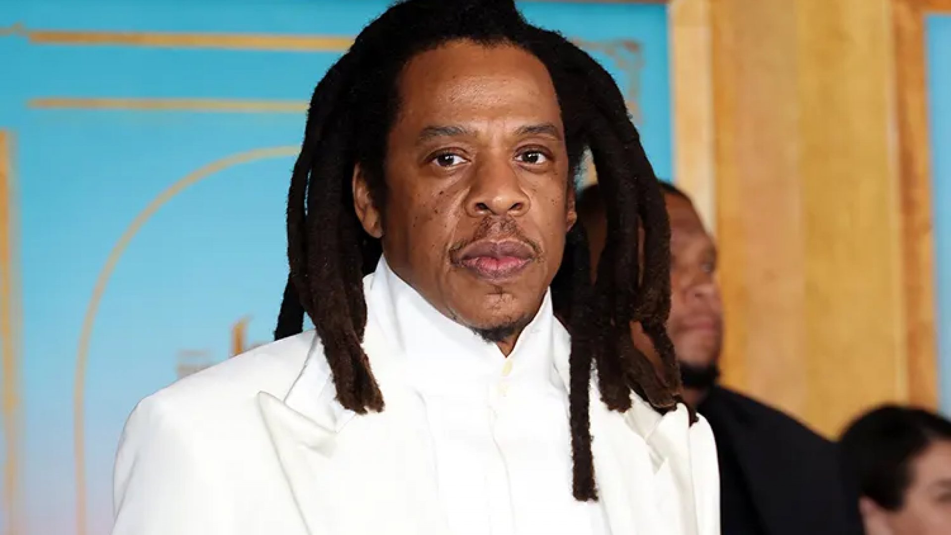 Jay-Z niega acusaciones de violación contra niña de 13 años