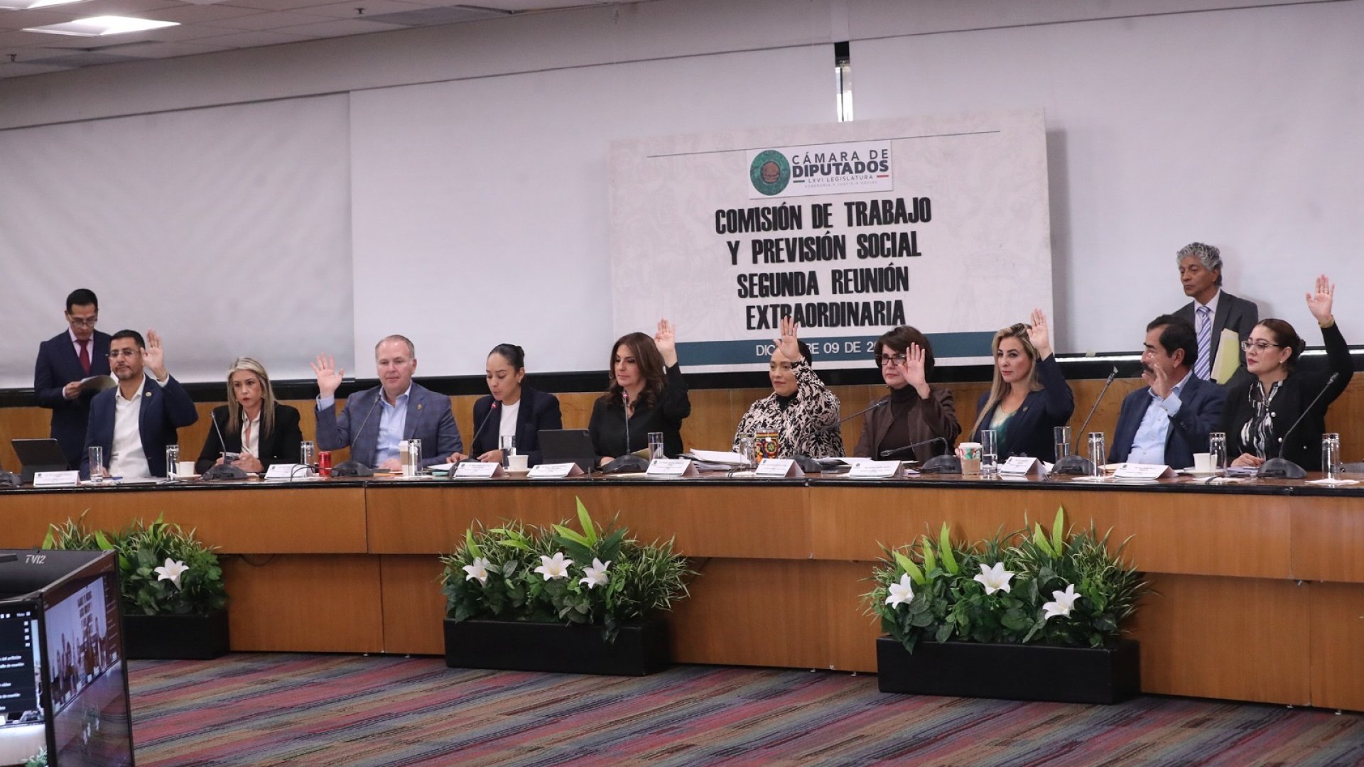 Aprobaron reforma que regula empleo en plataformas digitales