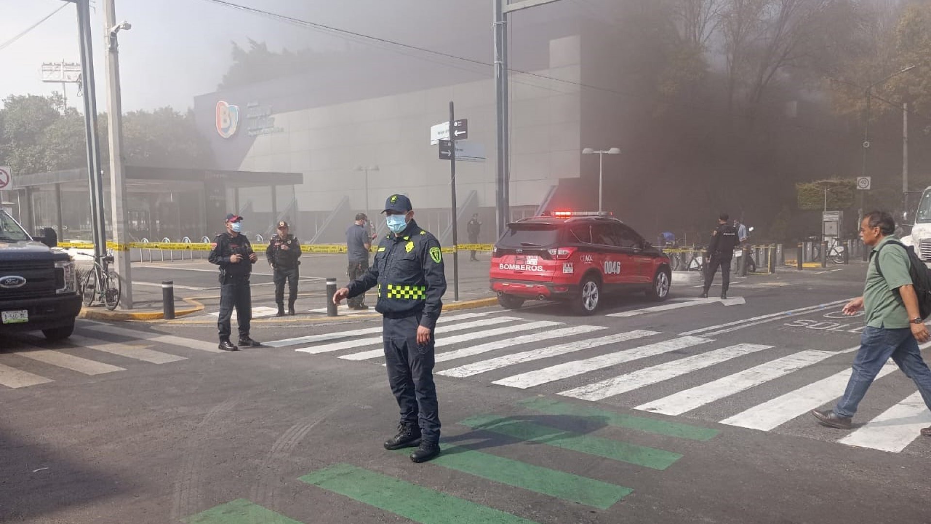 Incendio en la Benito Juárez: Cuatro muertos y un bombero herido