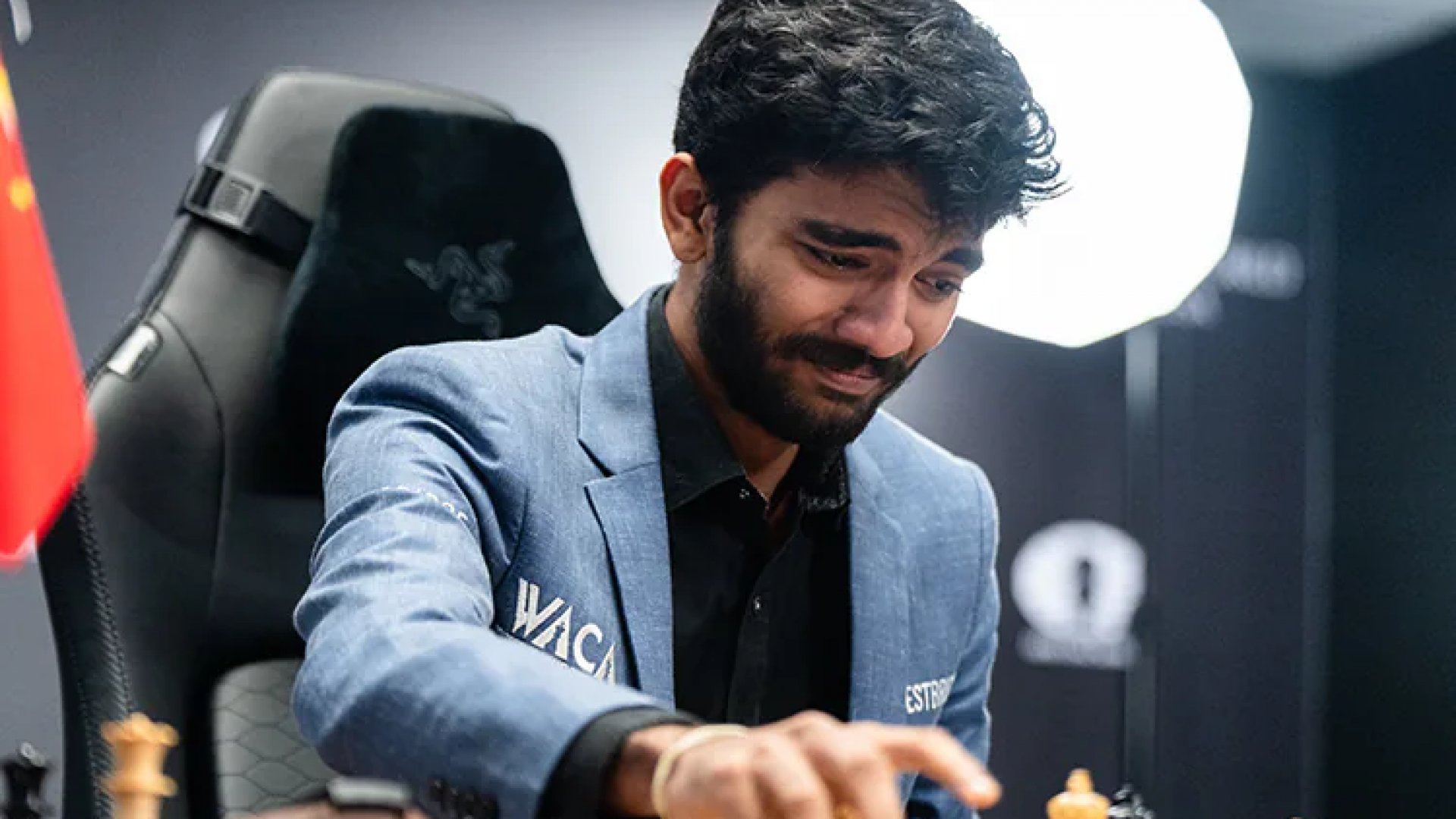 El indio Gukesh se convierte en el campeón de ajedrez más joven de la historia