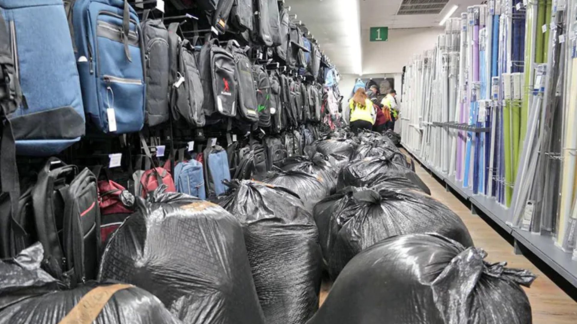 Gobierno de México incauta más de un millón de productos pirata en Hermosillo, Sonora