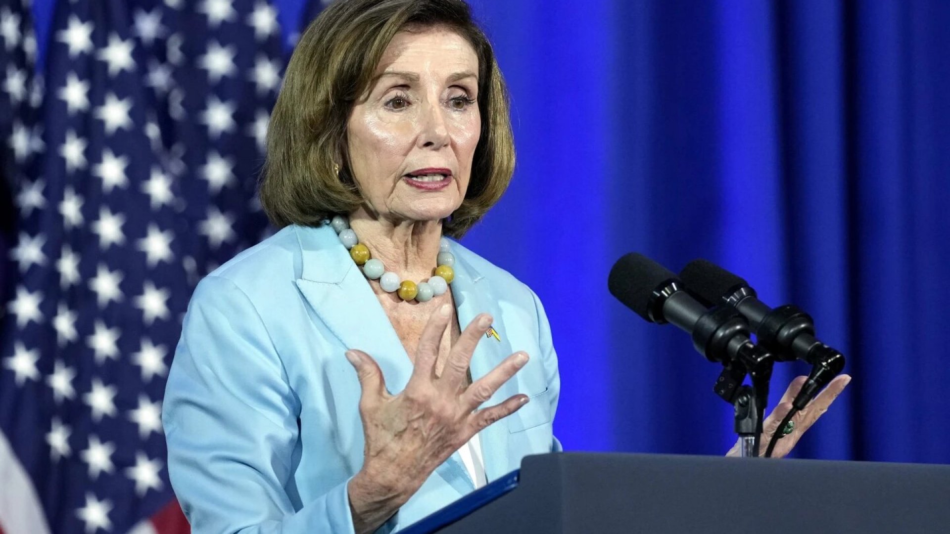 Hospitalizan a Nancy Pelosi tras sufrir una lesión