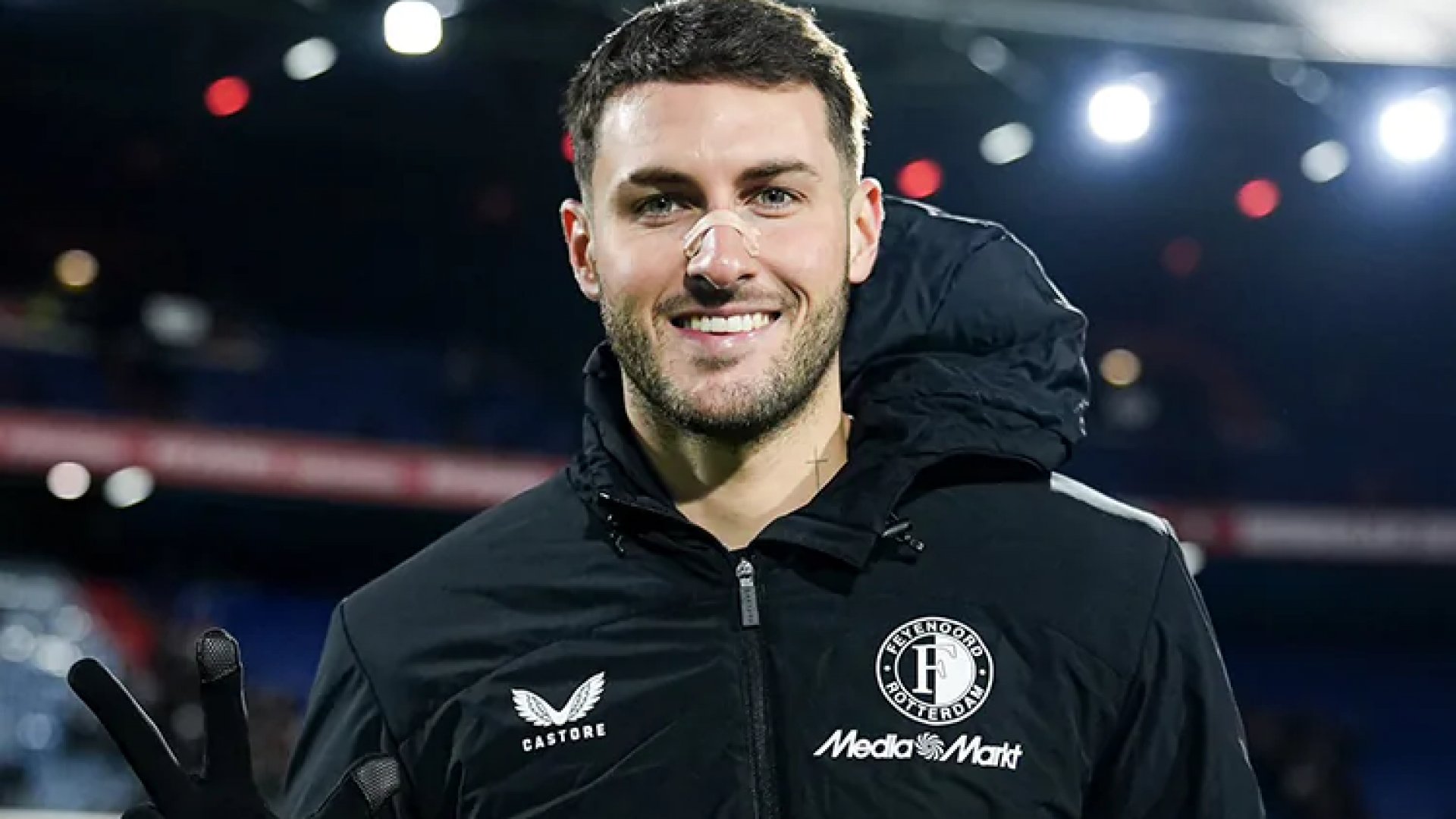 Santiago Giménez brilla con triplete en el Feyenoor vs. Heracles de la Eredivisie