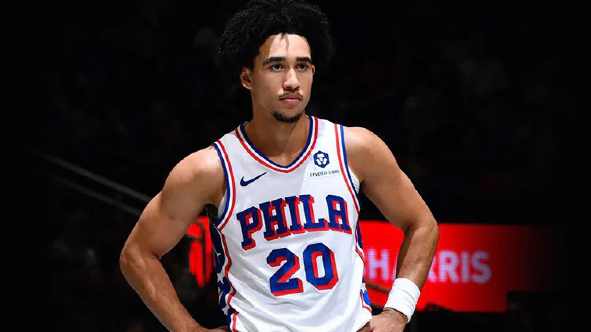 Los Sixers pierden a Jared McCain por lesión en la rodilla