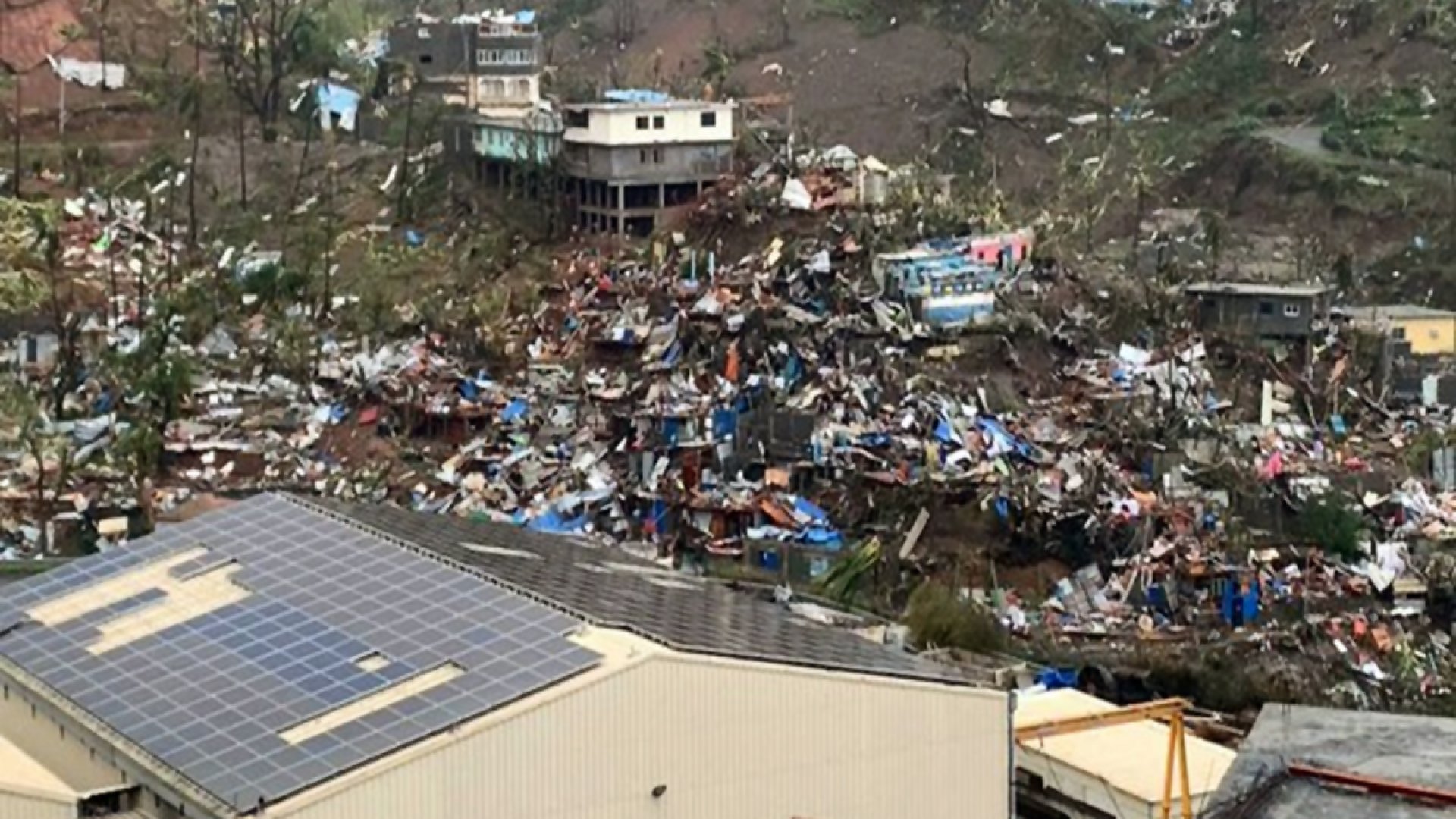 Mayotte: Cientos de muertos tras el paso del ciclón Chido