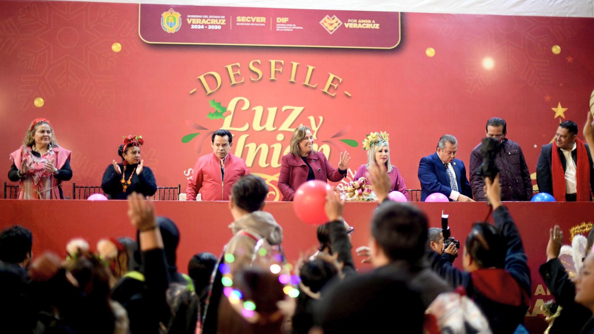 Desfile navideño Luz y Unión en Xalapa: tradición, cultura y alegría