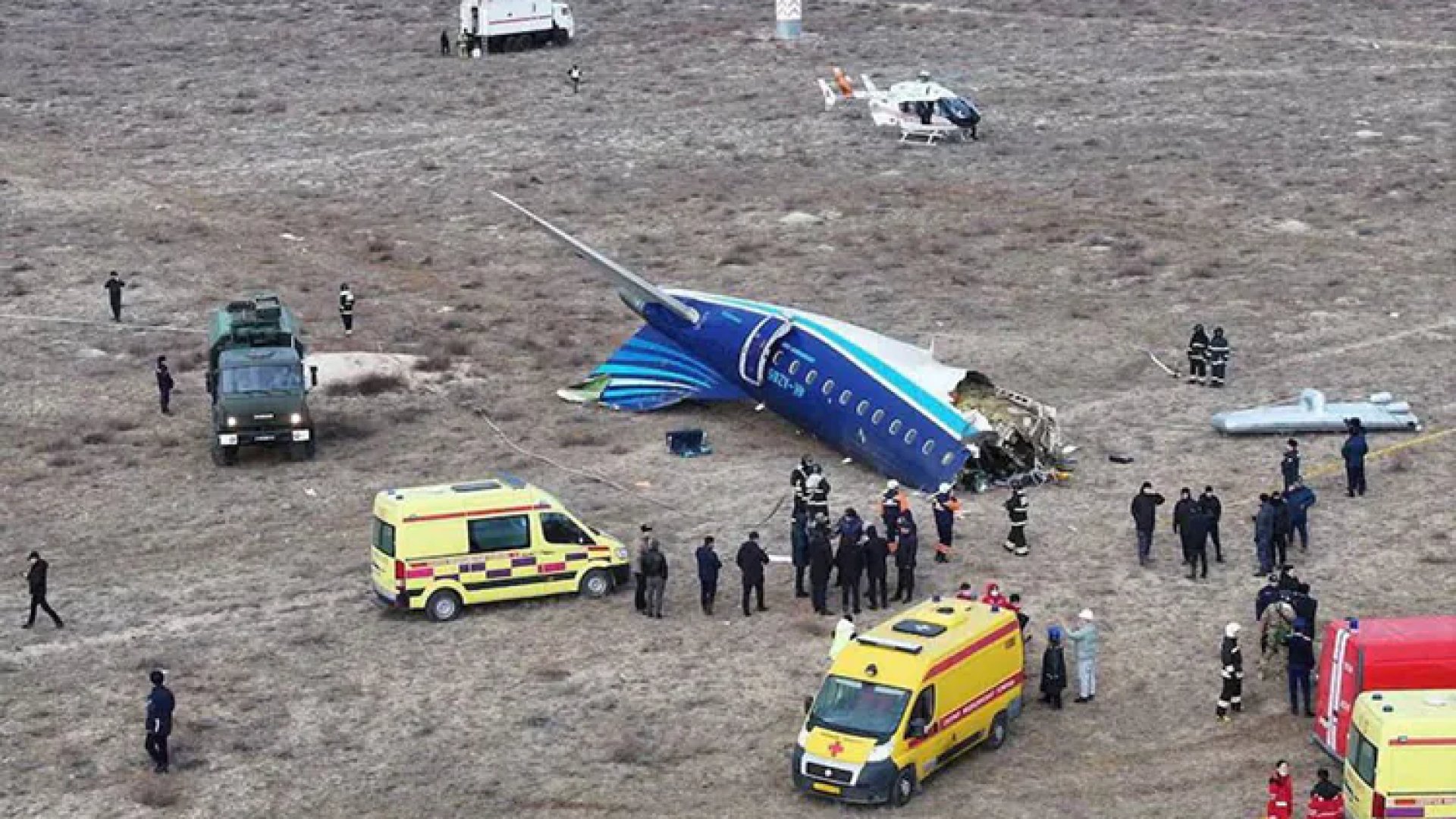 Avión de pasajeros de Azerbaijan Airlines se estrella con 69 personas a bordo
