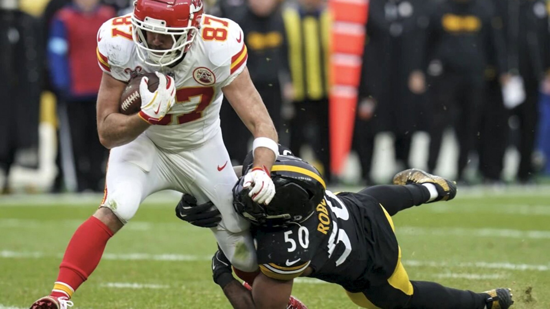 Mahomes enciende la Navidad en el Kansas City vs. Steelers