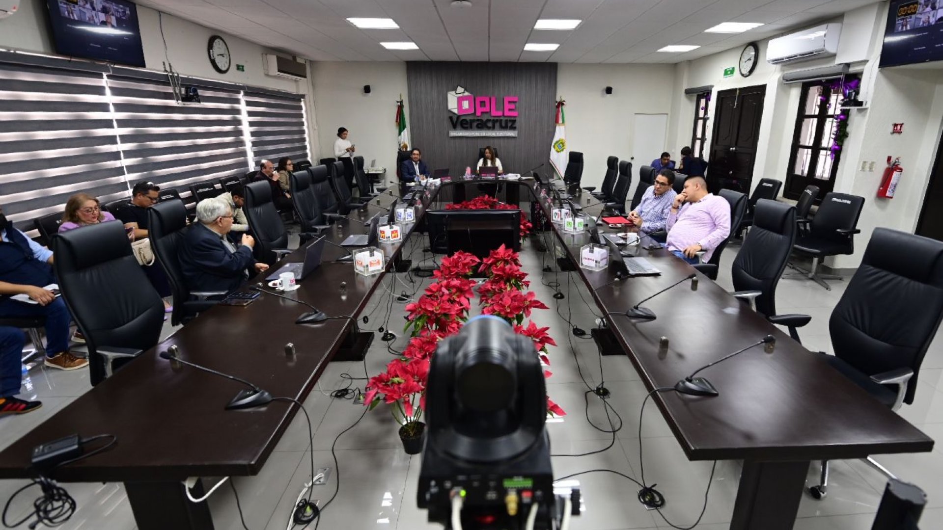 OPLE Veracruz aprueba formatos y diseños del material electoral para el Proceso Electoral Local Ordinario 2024-2025