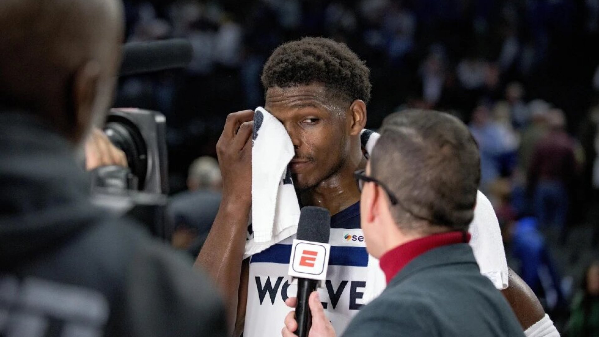 NBA: 100 mil dólares de multa a Anthony Edwards por lenguaje obsceno