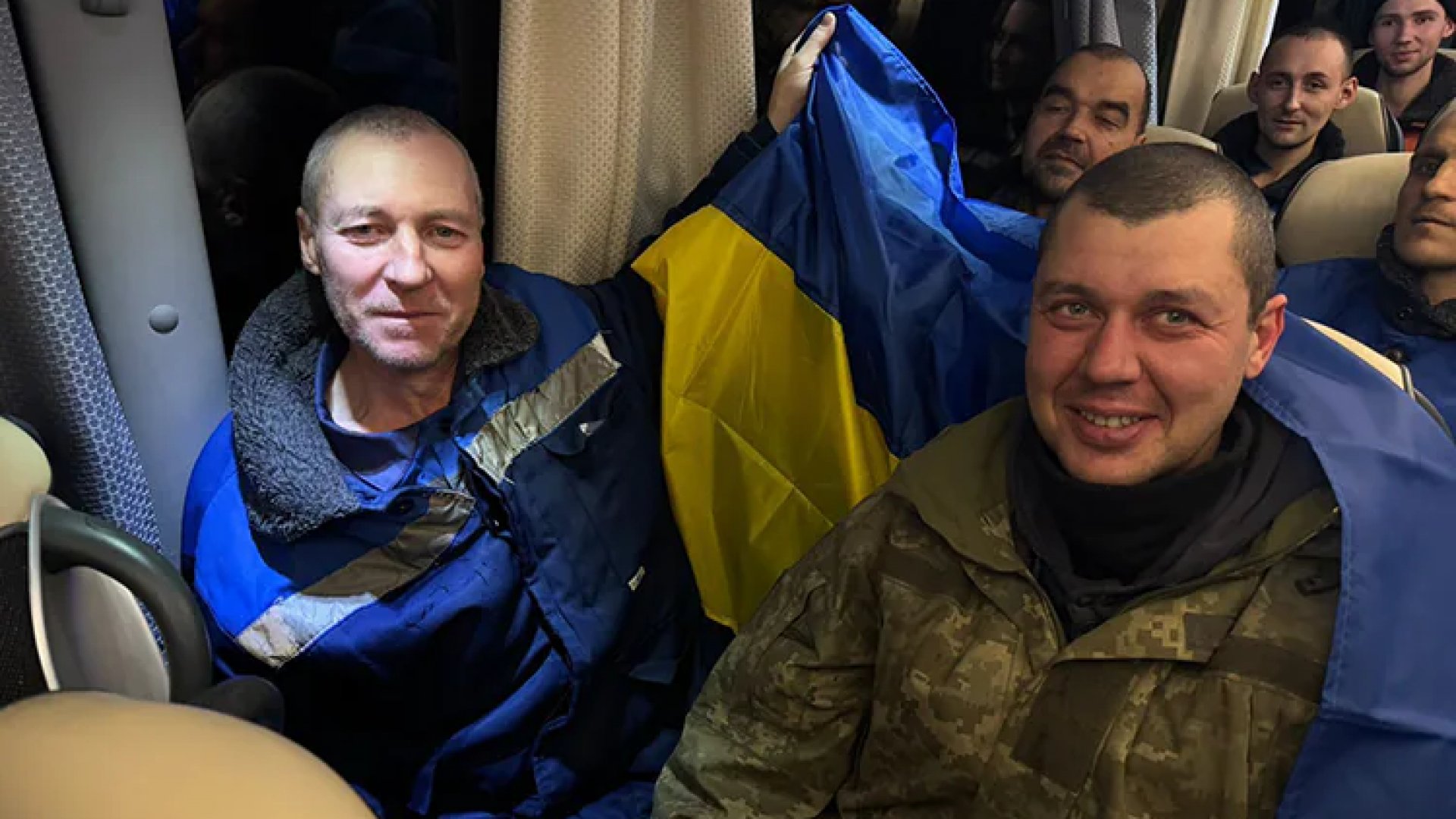 Rusia y Ucrania intercambian 300 prisioneros antes de Año Nuevo