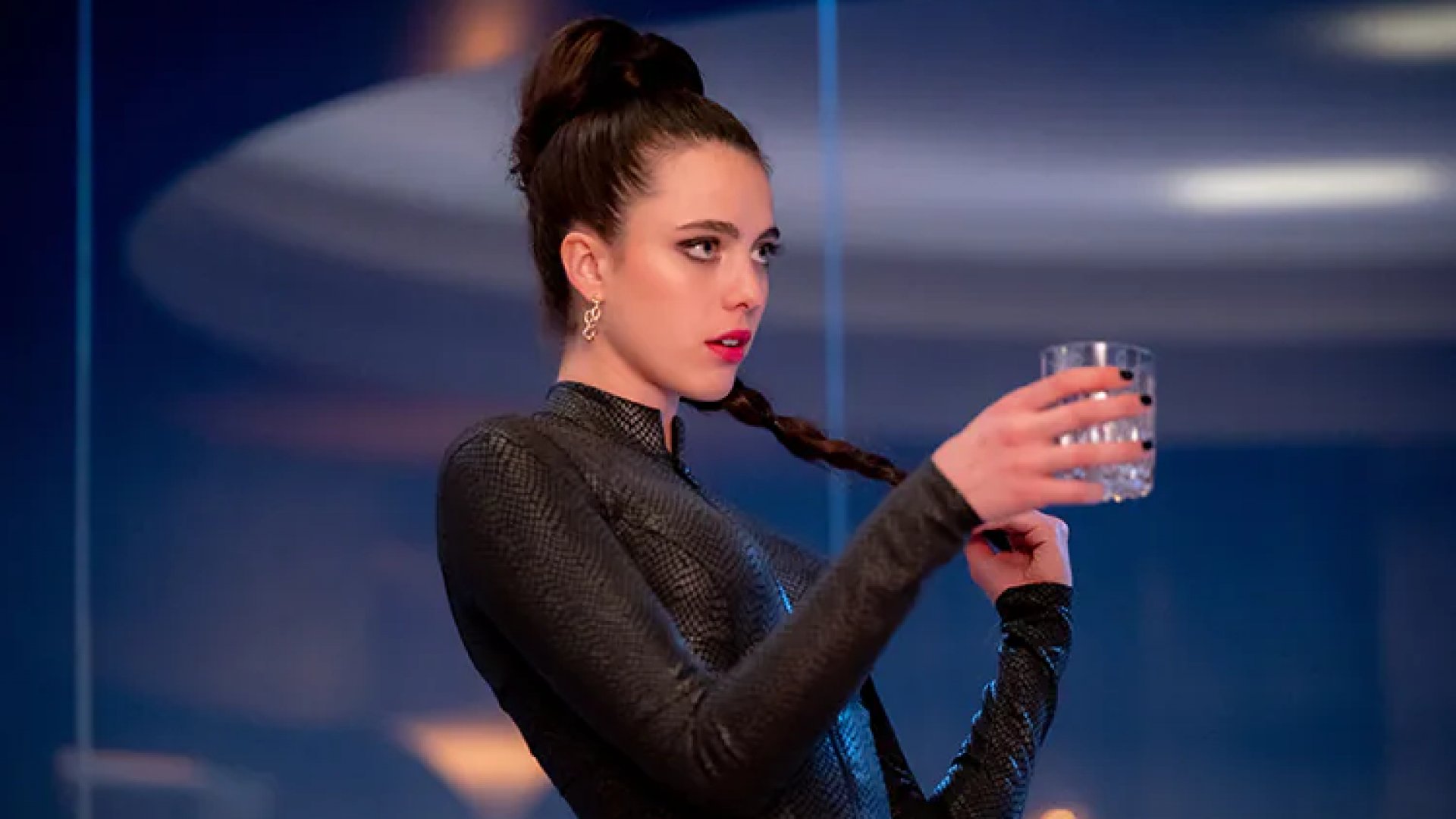 Margaret Qualley revela que prótesis de “La sustancia” le “fregó” la cara