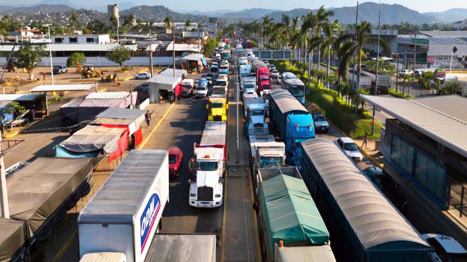 Se cancela bloqueo de transportistas en CDMX y Estado de México