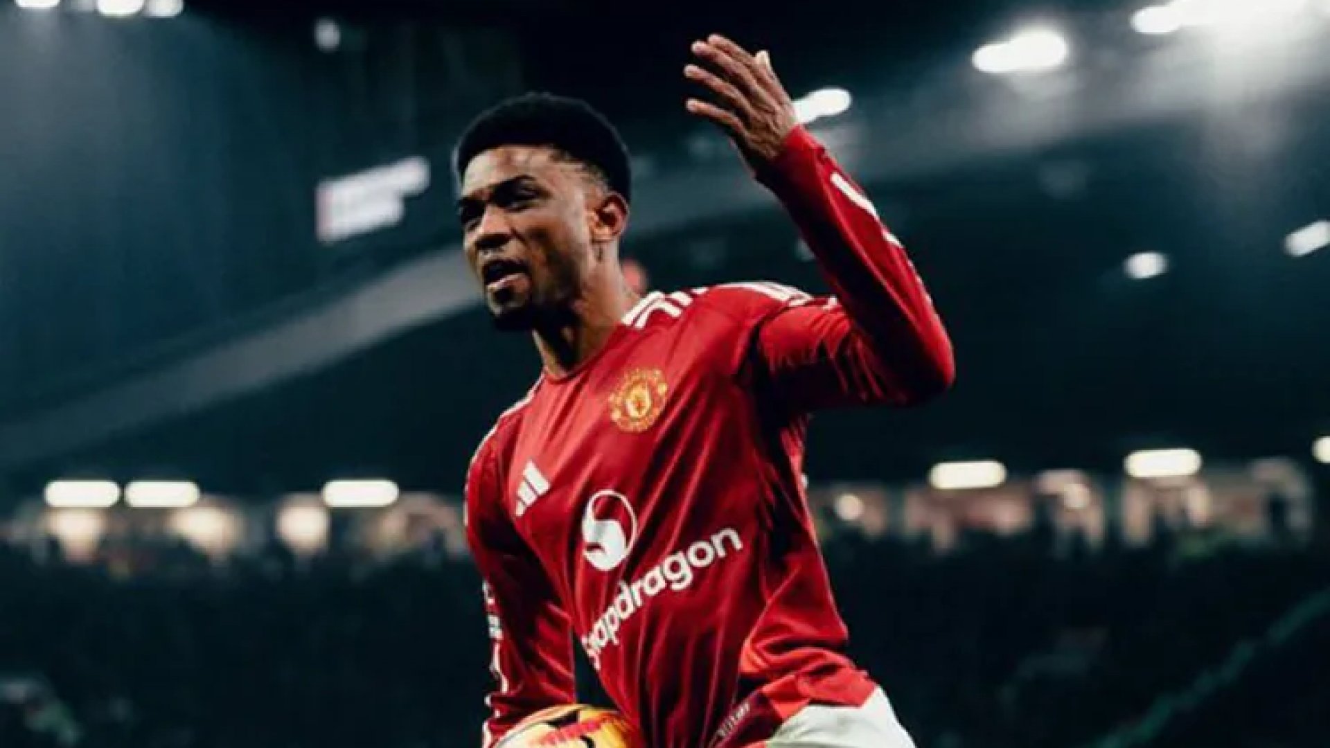 Amad Diallo brilla con triplete y salva al Manchester United ante el Southampton