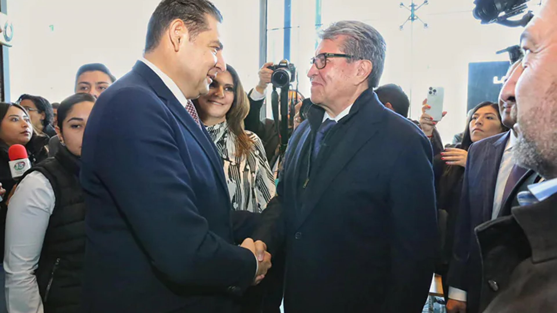 Alejandro Armenta y Ricardo Monreal respaldarán a migrantes mexicanos deportados