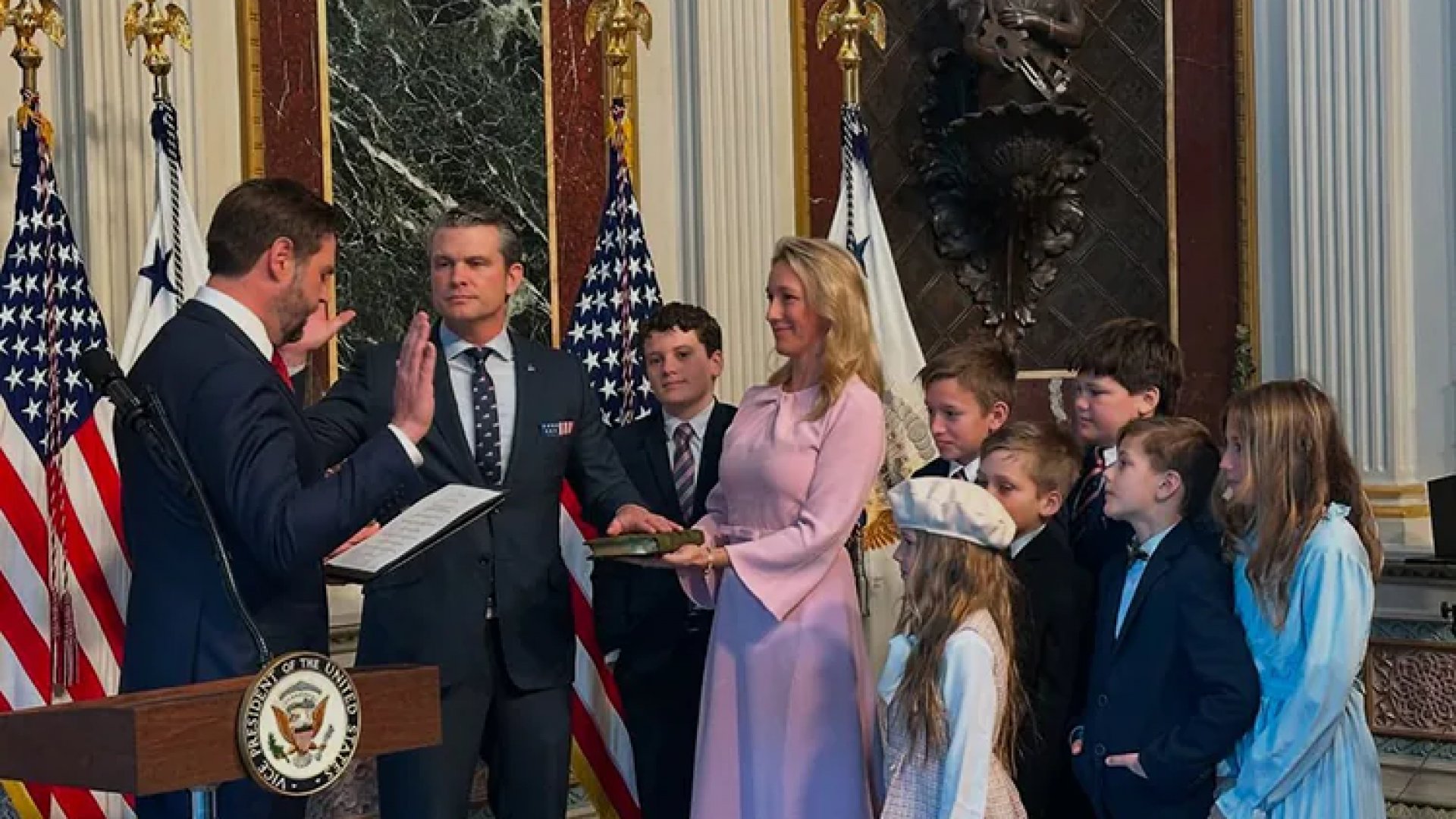 Pete Hegseth, nuevo secretario de Defensa, presenta prioridades del Pentágono
