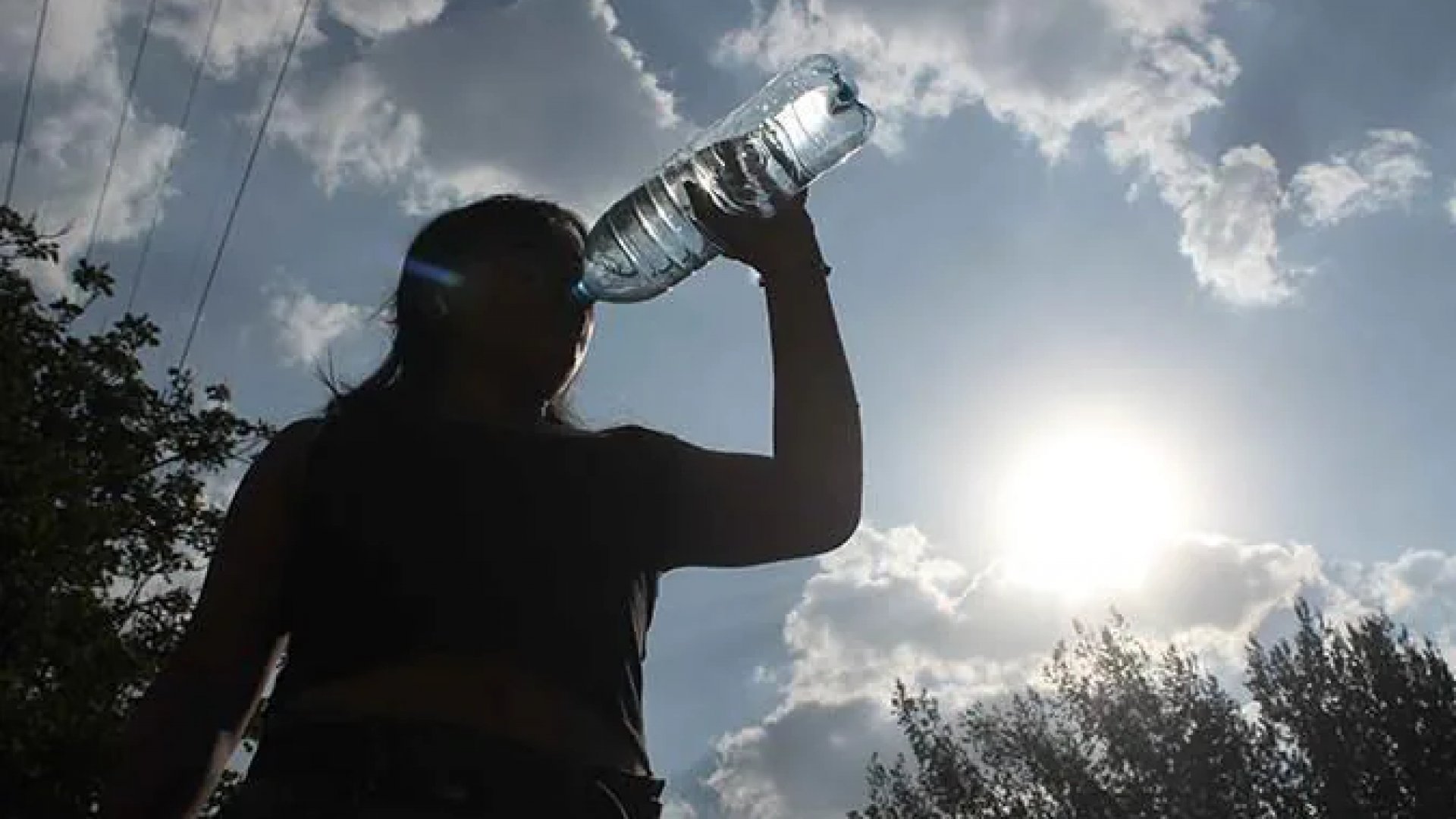 Vientos fuertes y ambiente caluroso afectarán gran parte de México