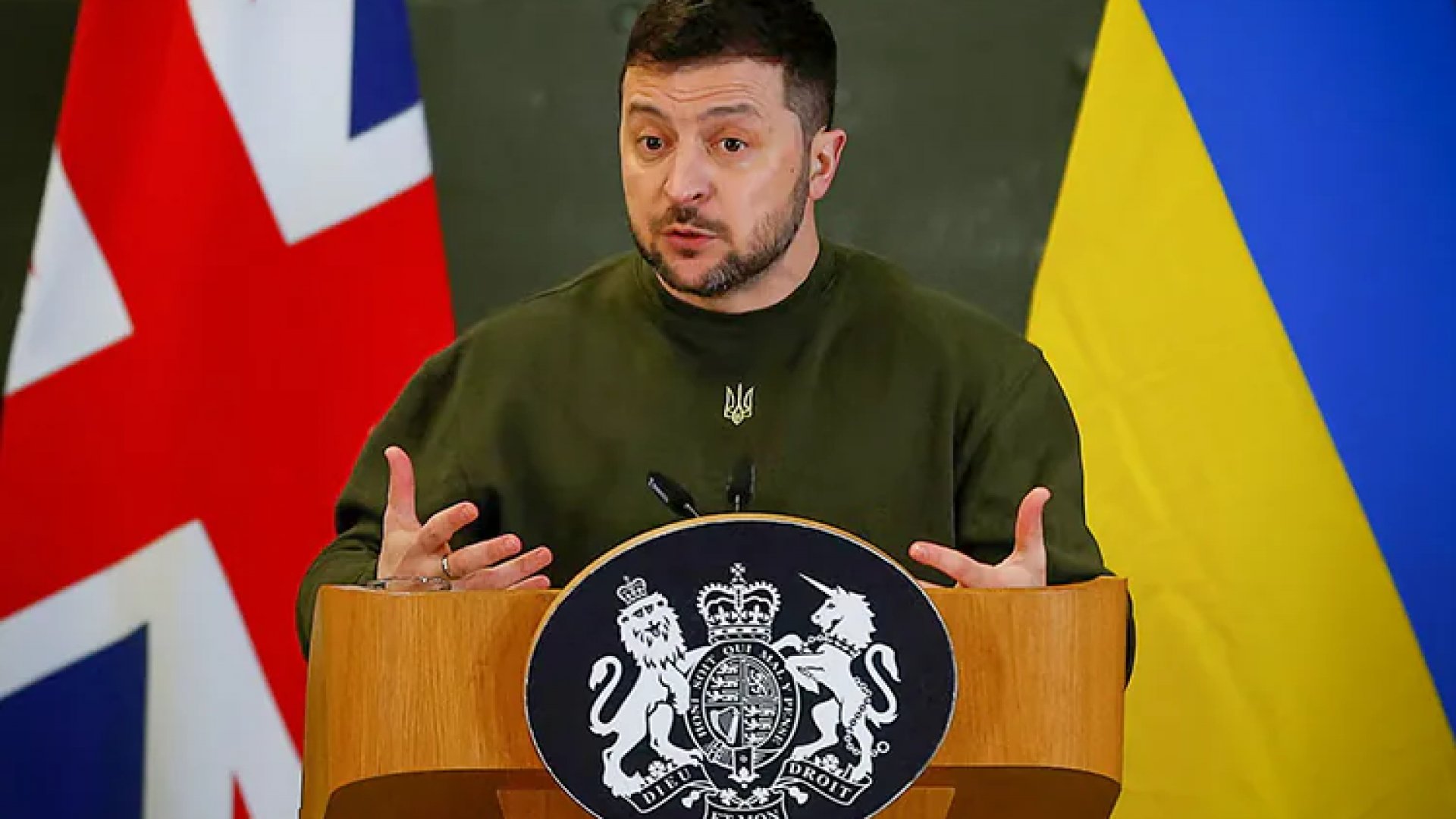 Rey Carlos III invita a Zelenski a su residencia real en medio de crisis diplomática con Trump