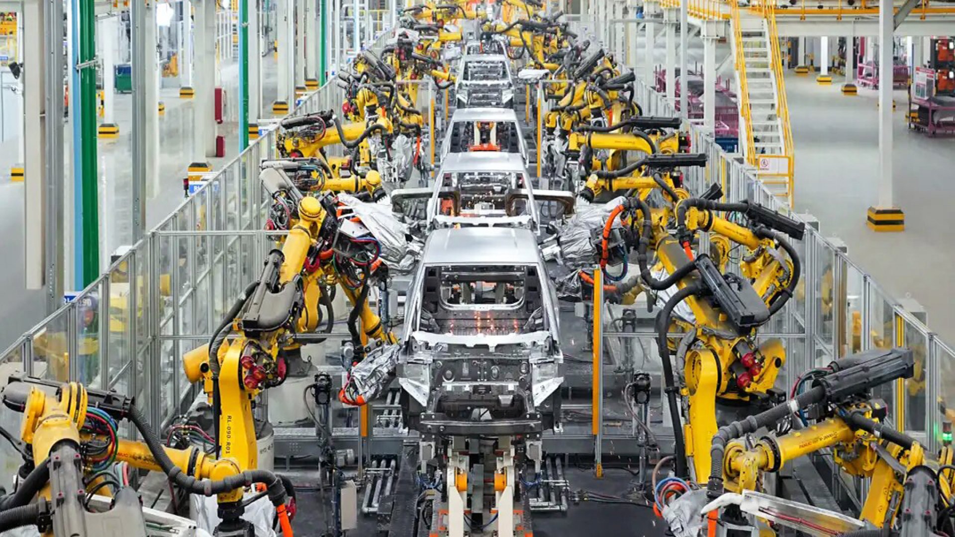 Trump amenaza con imponer aranceles a los automóviles fabricados en México