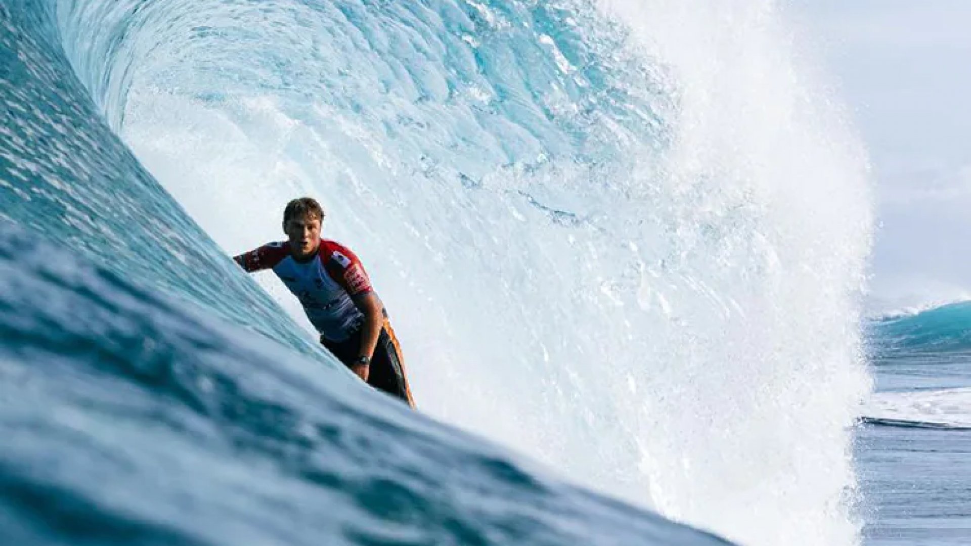 El mexicano Alan Cleland cierra primera etapa del Tour Mundial de Surf 2025