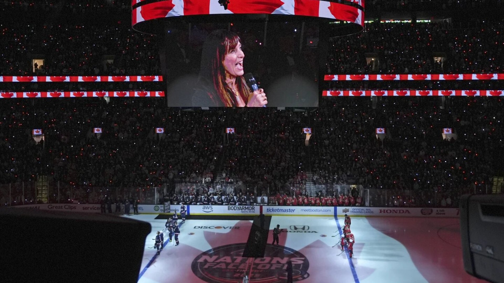 Cantante canadiense modifica himno nacional en respuesta a comentarios de Trump durante final del Cuatro Naciones