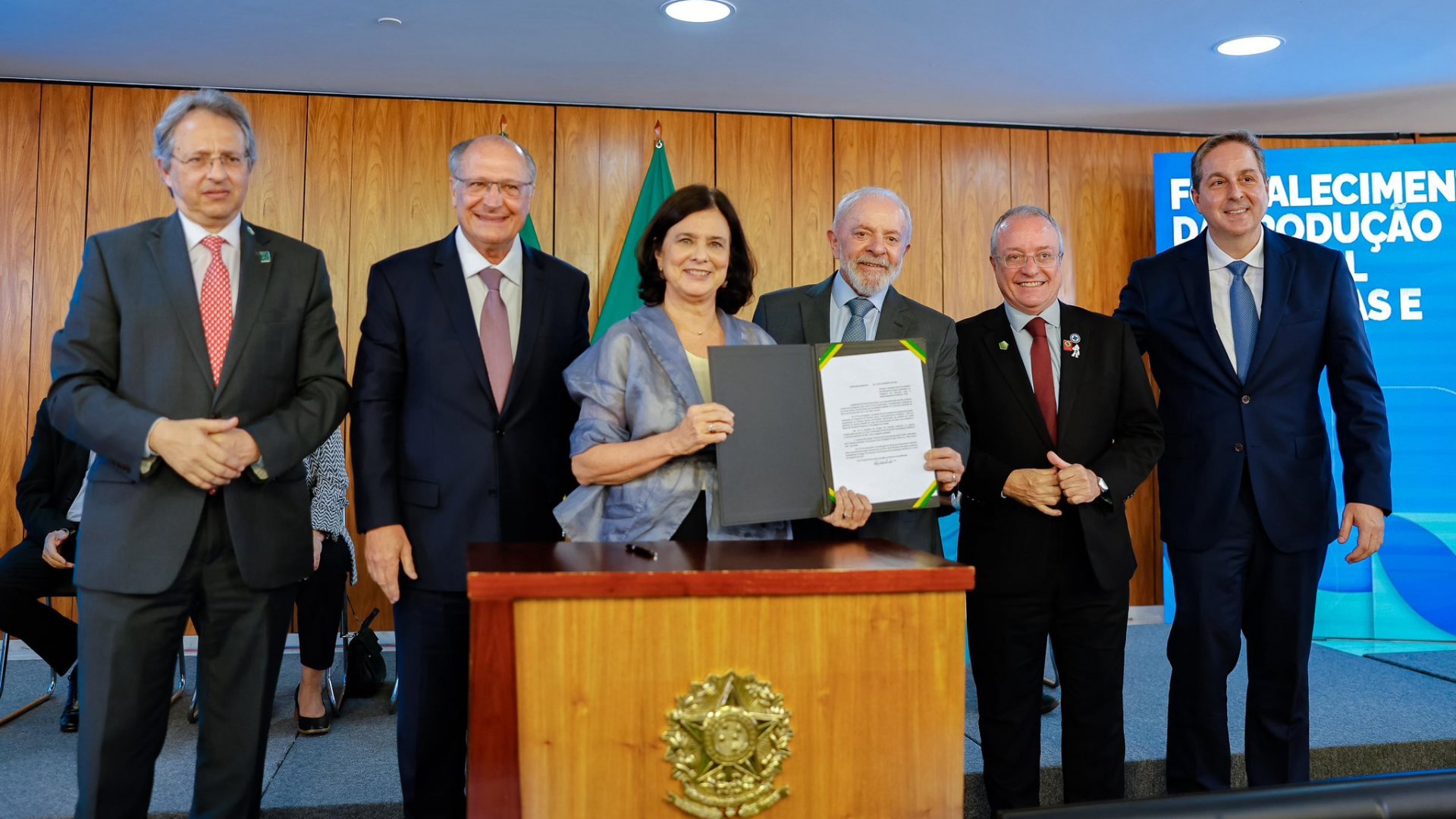 Brasil anuncia su primera vacuna contra el dengue; prevé 60 millones de dosis anuales para 2026