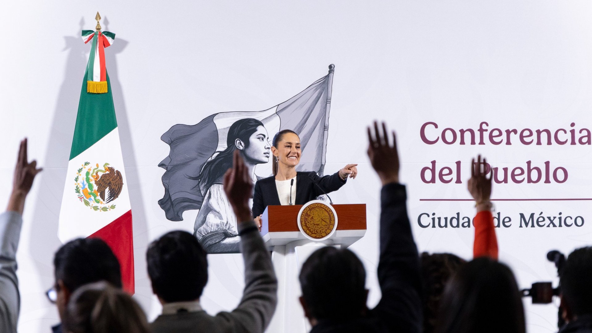 Sheinbaum: Con la transformación llegamos las mujeres al poder