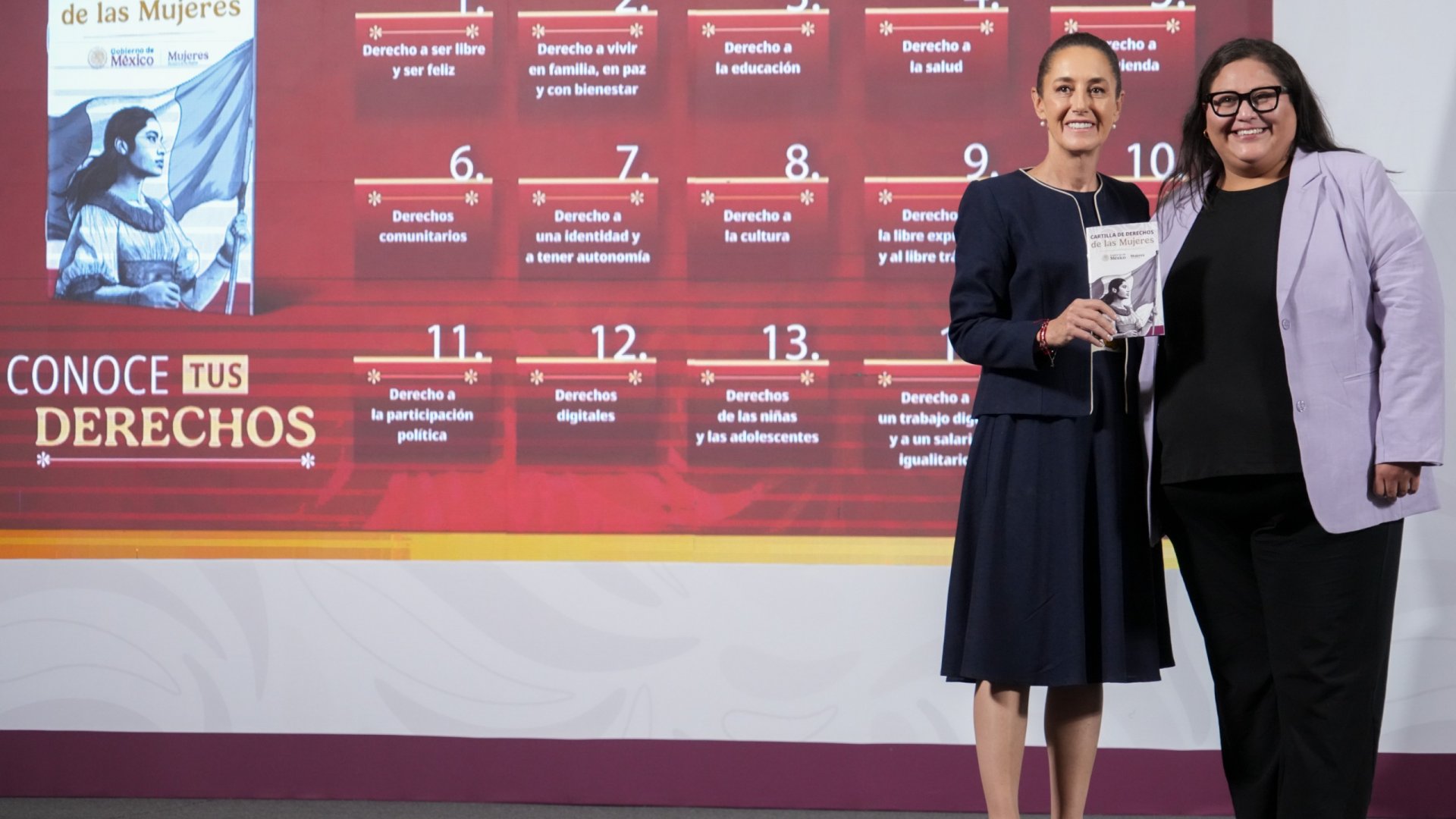 Sheinbaum presenta la cartilla de derechos de las mujeres