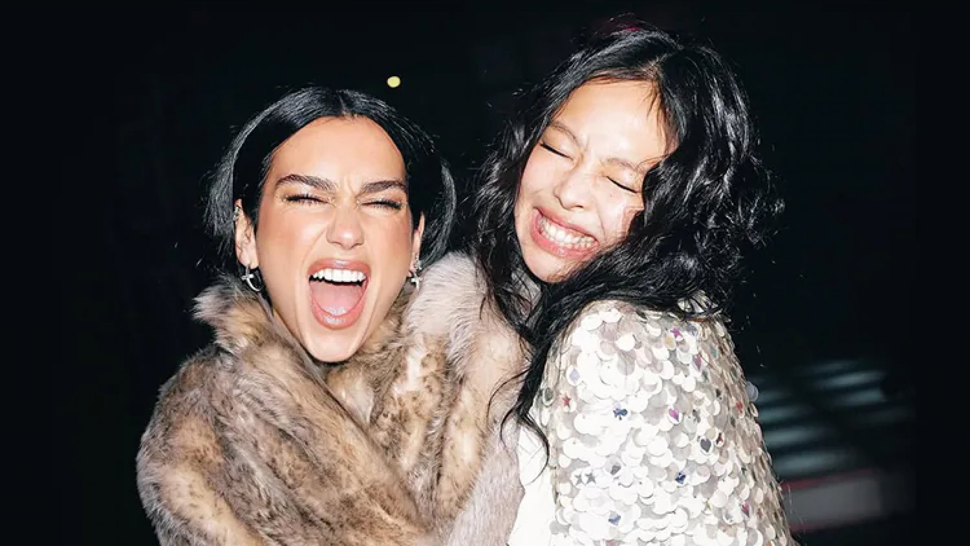 Jennie y Dua Lipa brillan en el video de “Handlebars”, cuarto single de “Ruby”
