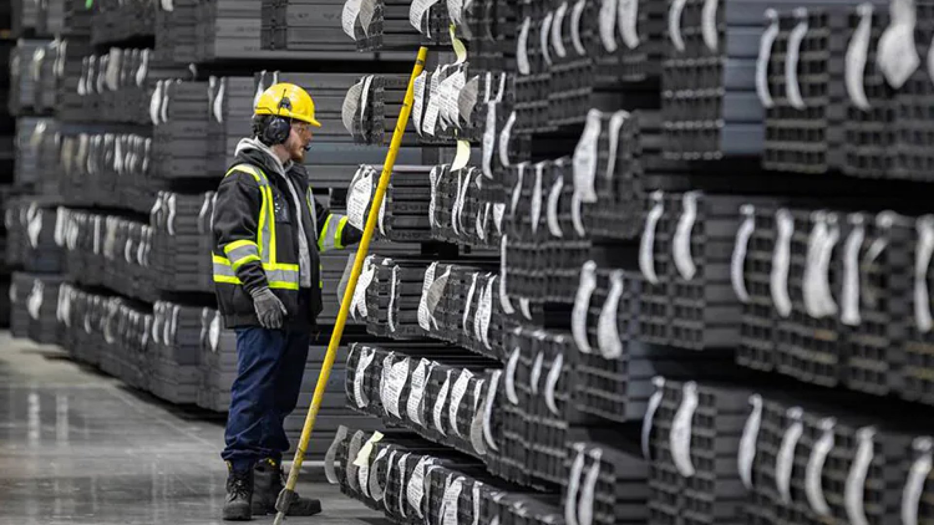 Trump eleva aranceles de acero y aluminio de Canadá al 50%