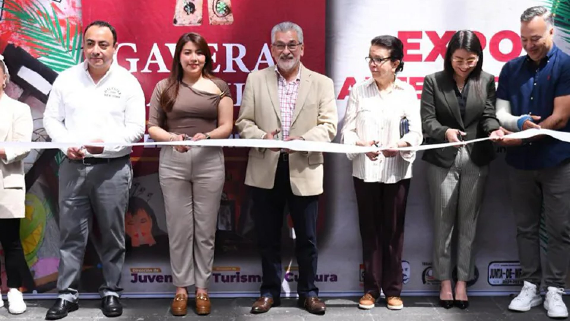 Ayuntamiento de Xalapa reconoce a alfareros de El Castillo con exposición artística