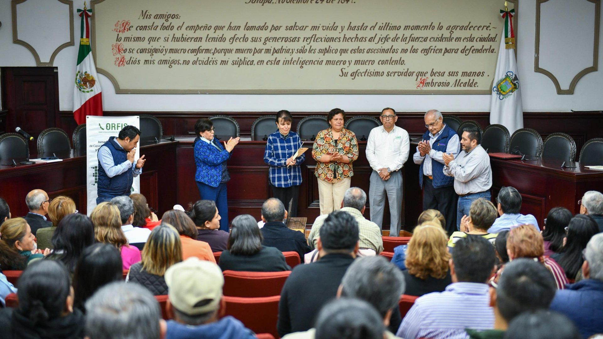 Capacita Orfis a Comités de Contraloría Social